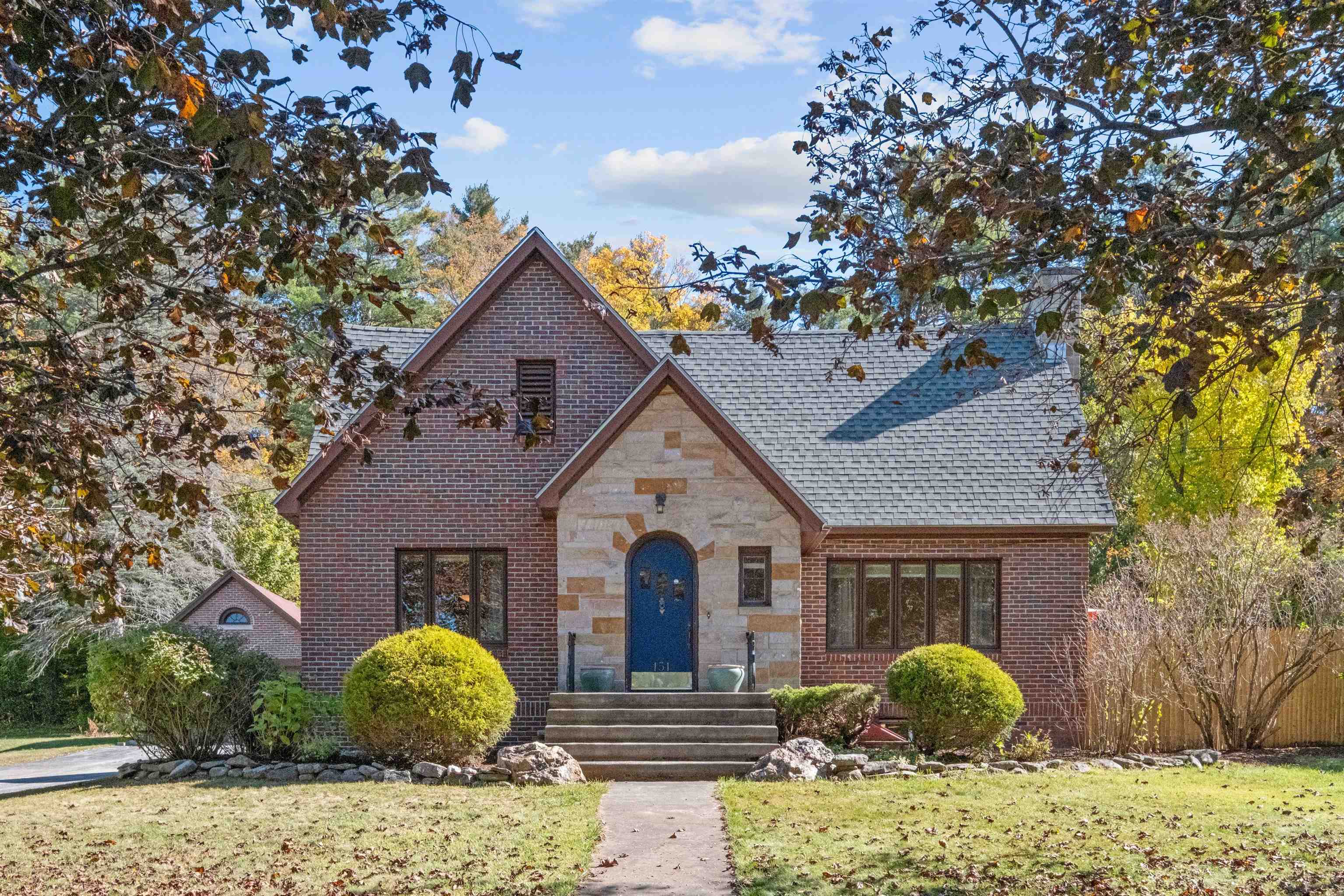 NEWPORT NH Home for sale $$499,000 | $206 per sq.ft.