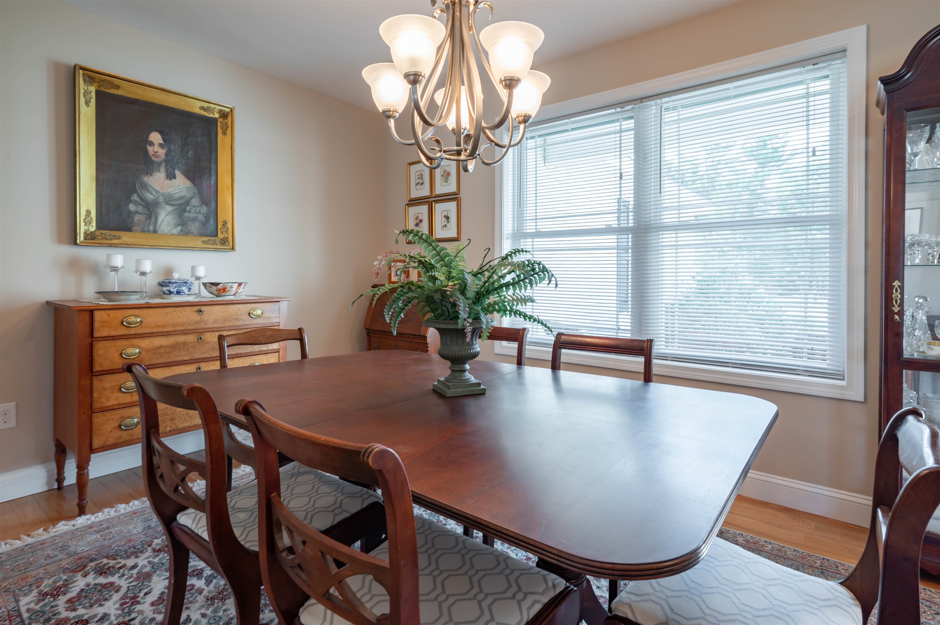 Homes for sale in Nashua, NH | 8 Pilgrim Cir, Nashua, NH 03063 | MLS# 5064202