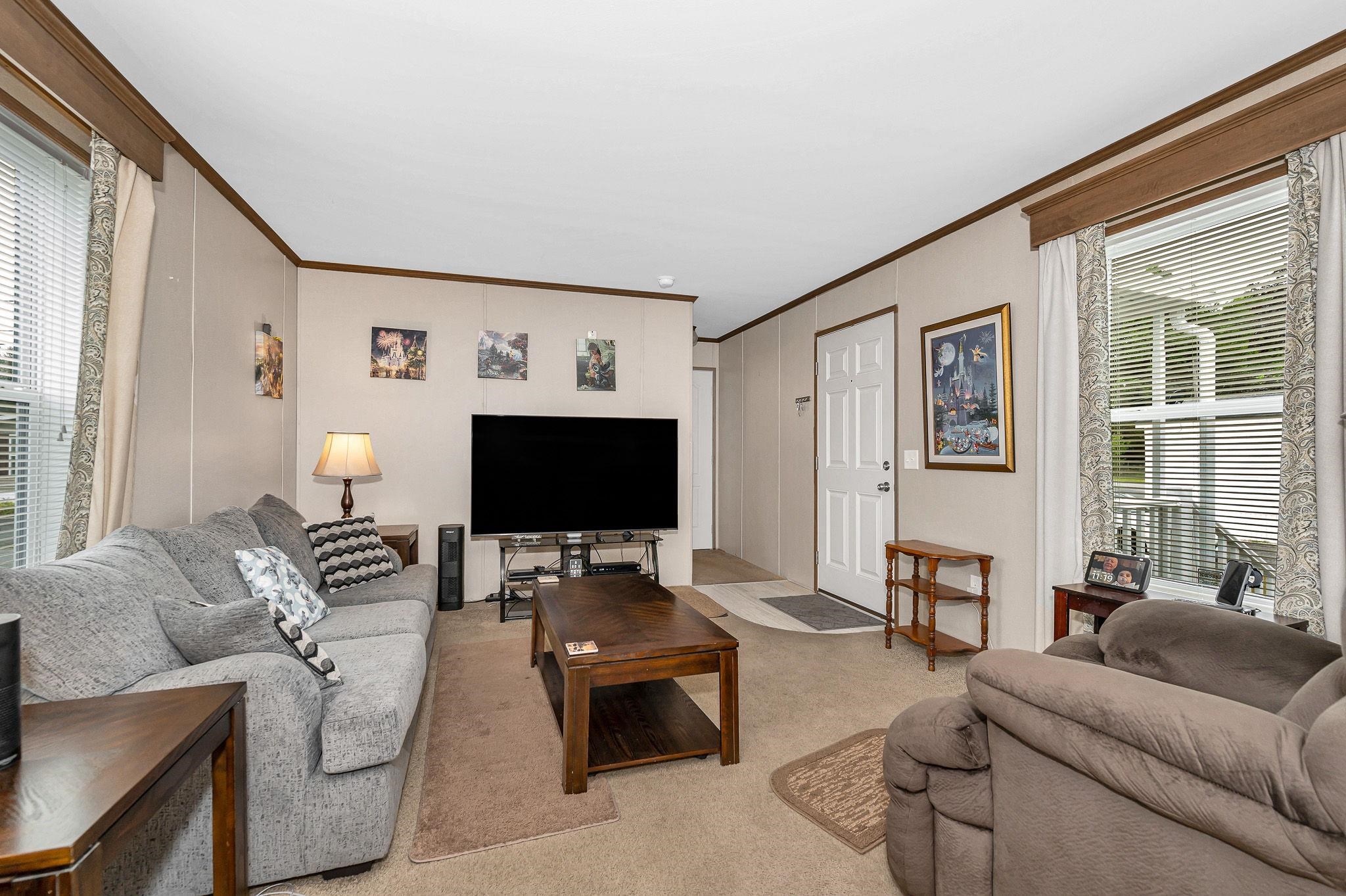 Homes for sale in Salem, NH | 69 Caddy Dr, Salem, NH 03079 | MLS# 5064367