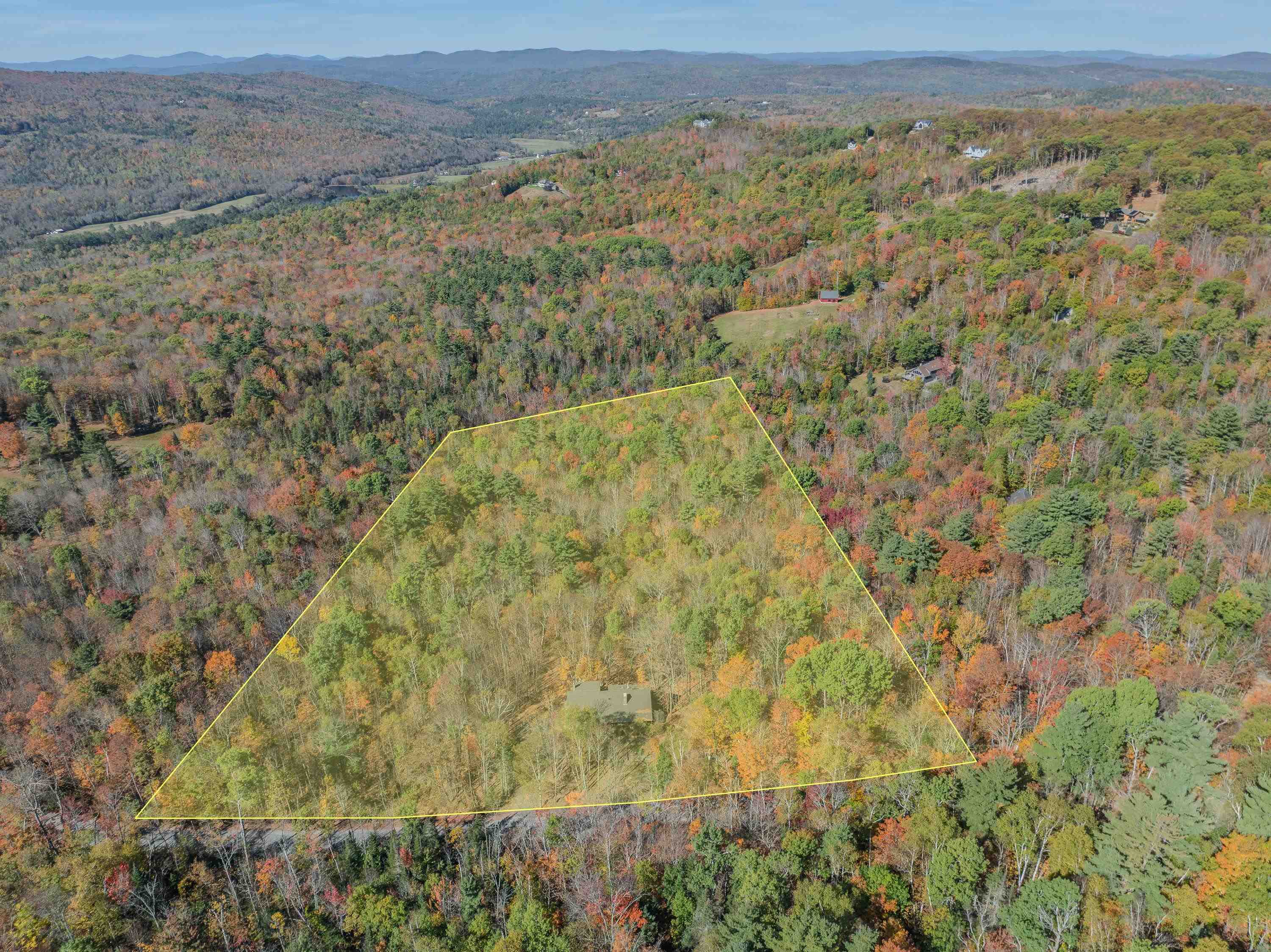 637 Wallace Hill Rd, Franconia, NH 03580