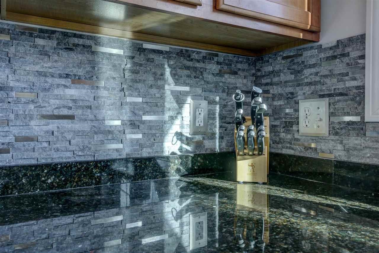 Homes for sale in Manchester, NH | 61 Woodview Way, Manchester, NH 03102 | MLS# 5064441