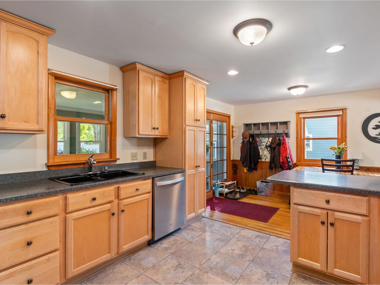 Homes for sale in Burlington, VT | 17 Westward Dr, Burlington, VT 05408 | MLS# 5064716