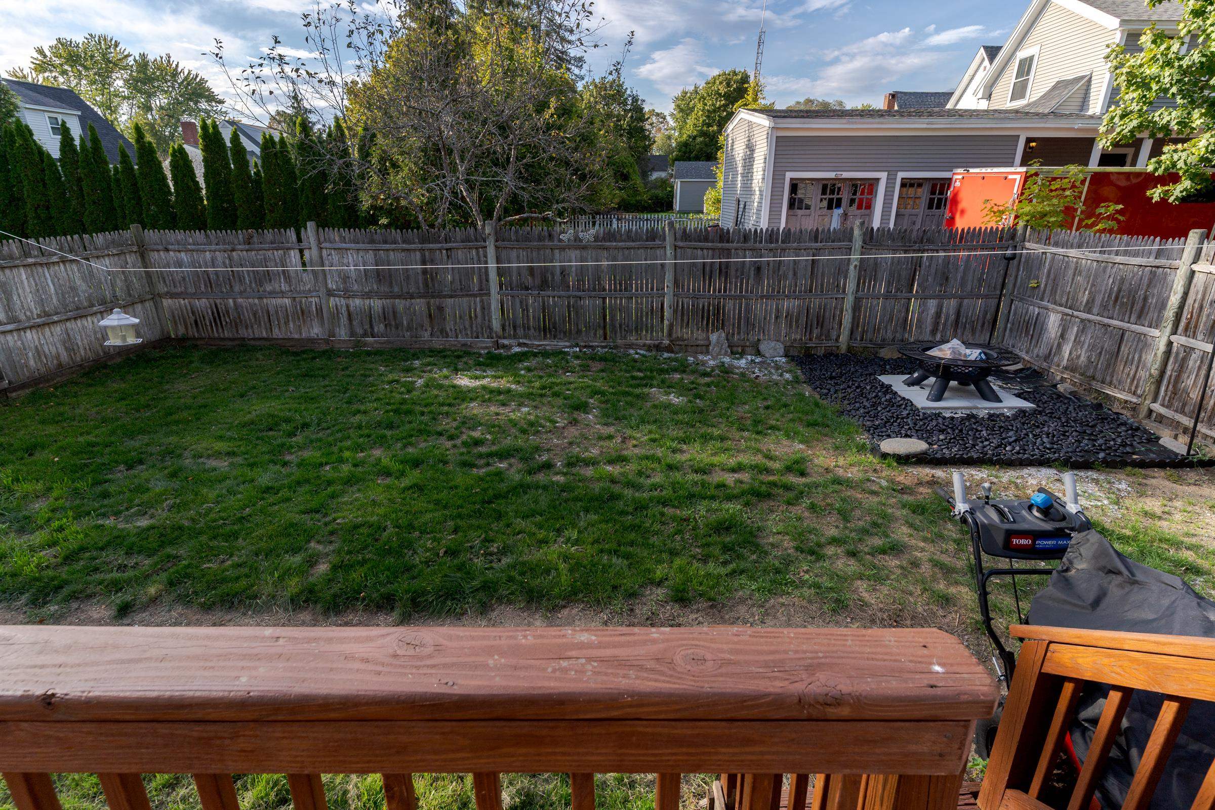 1 Farrington St, Rochester, NH 03867