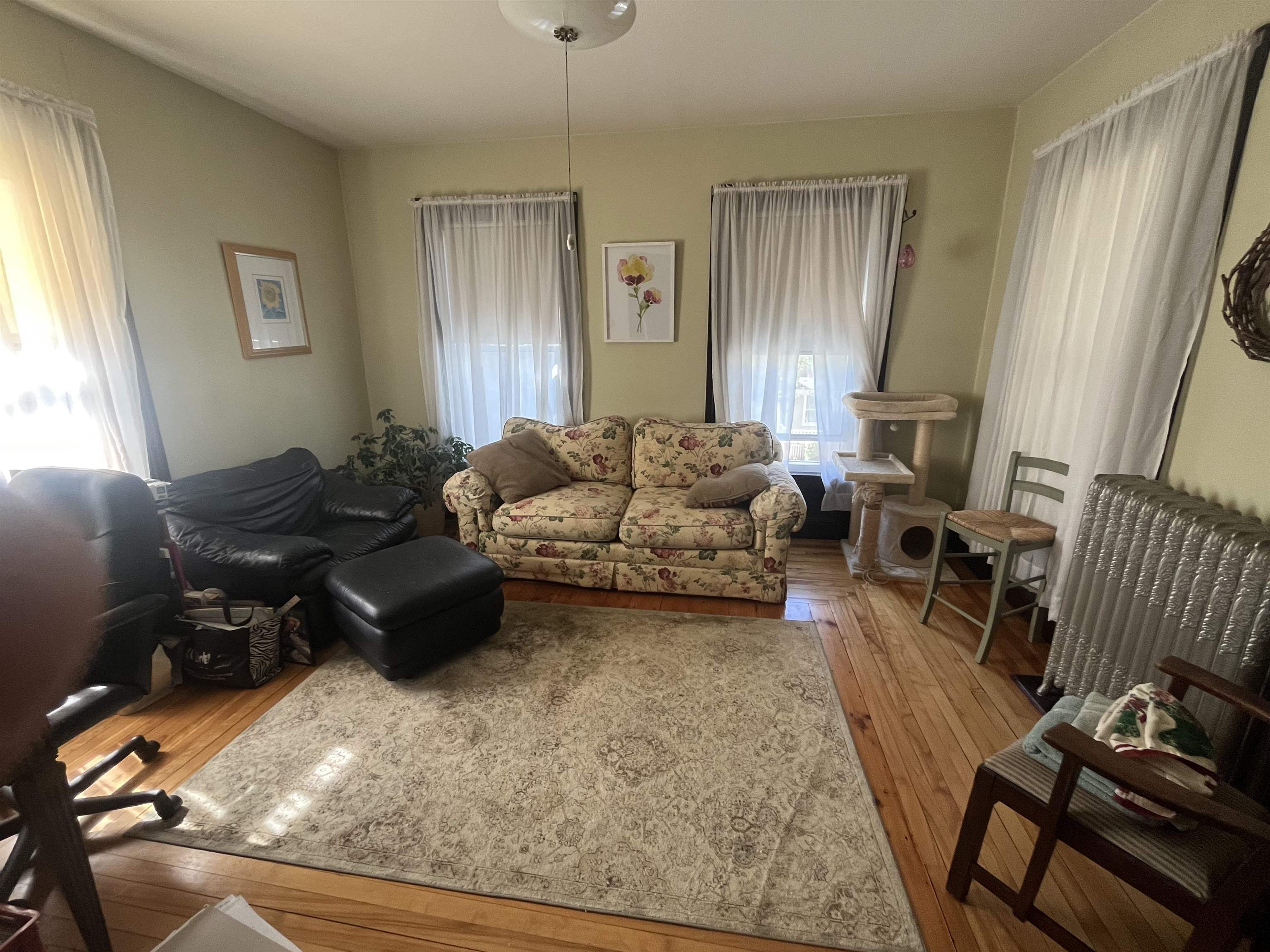 Homes for sale in Manchester, NH | 883 Union St, Manchester, NH 03104 | MLS# 5064859