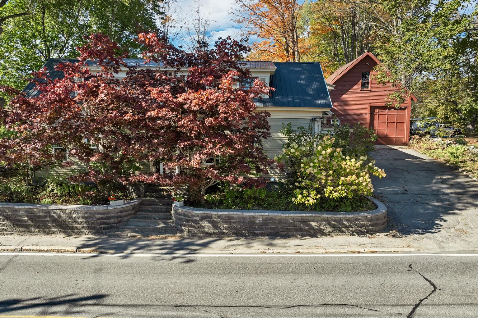 108 Center St, Wolfeboro, NH 03894