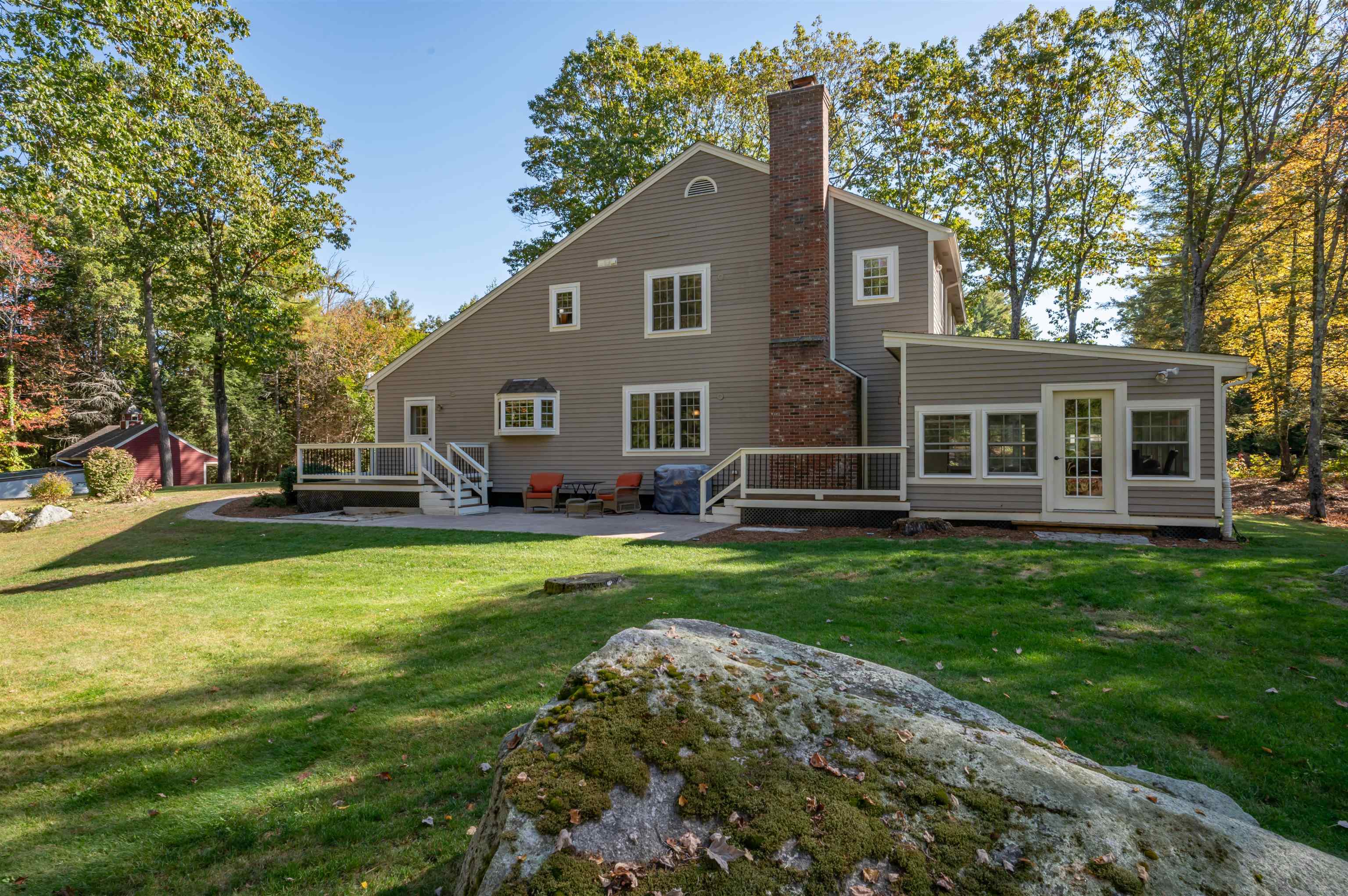 Homes for sale in New Boston, NH | 393 Chestnut Hill Rd, New Boston, NH 03070 | MLS# 5064994