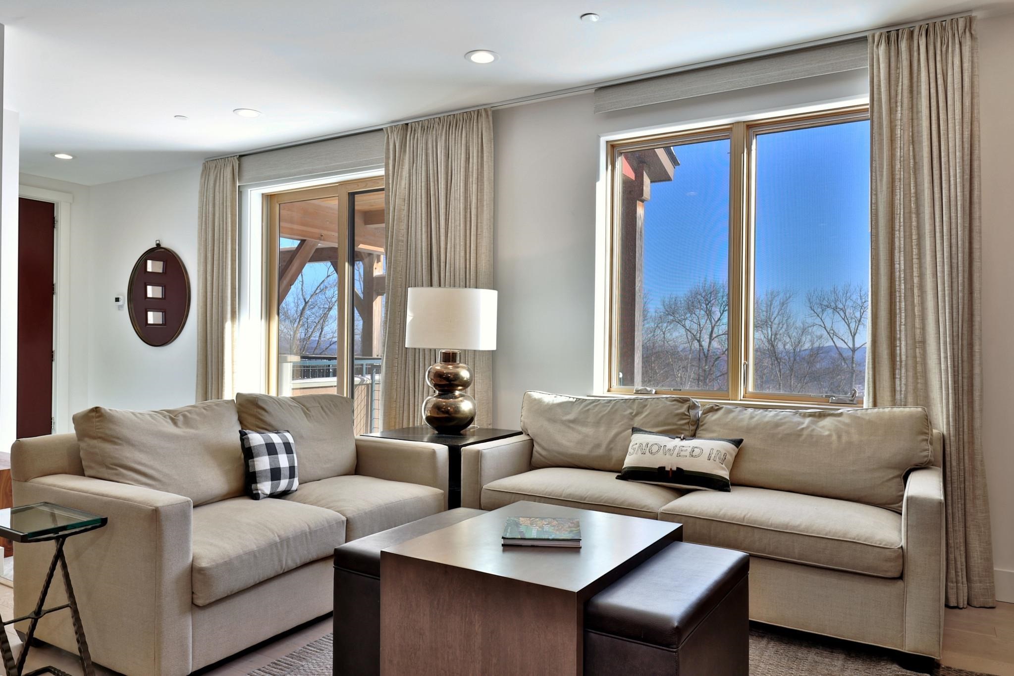 Air conditioned and sprinkler system 24245770