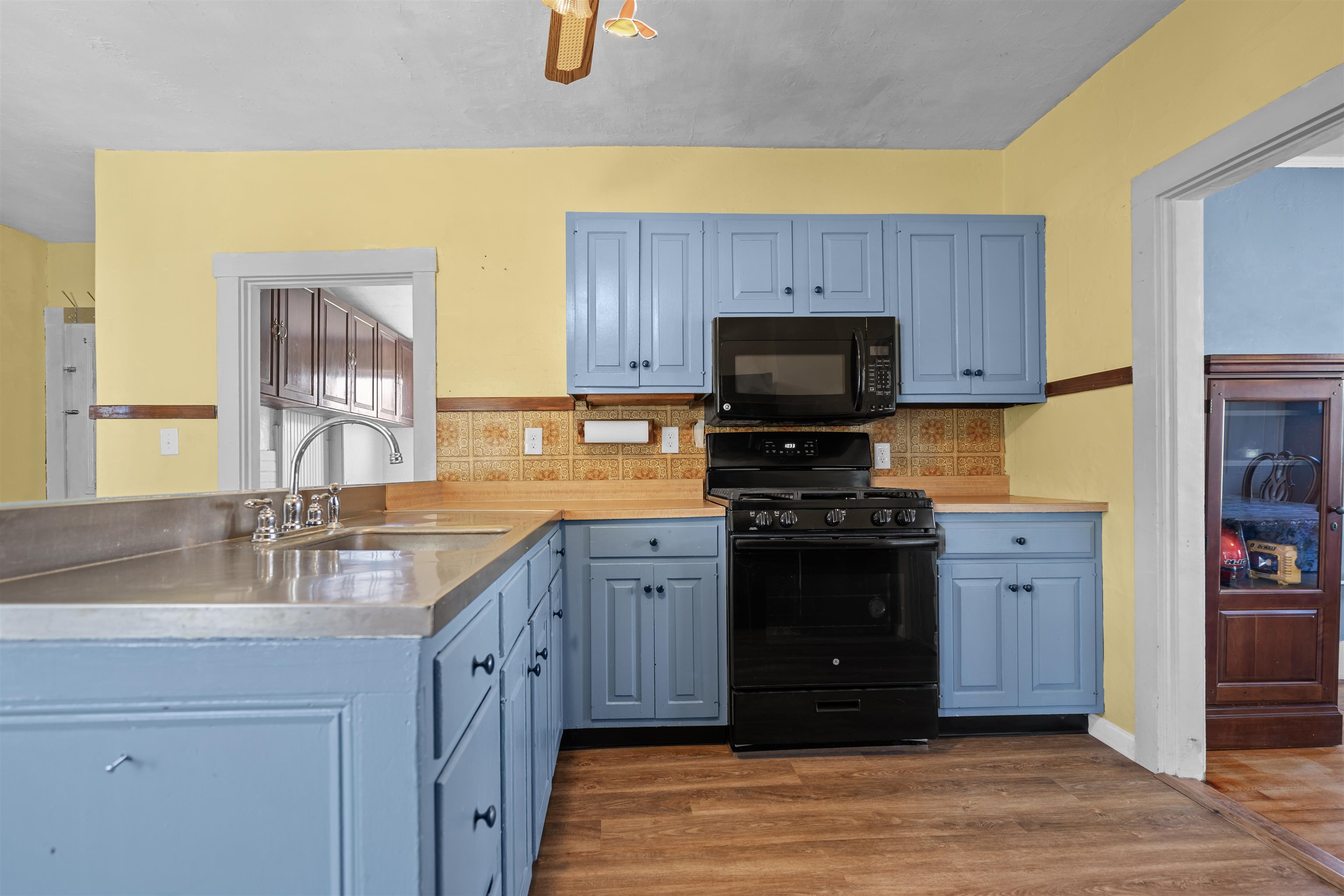 Homes for sale in Mont Vernon, NH | 8 Francestown Turnpike, Mont Vernon, NH 03057 | MLS# 5065038