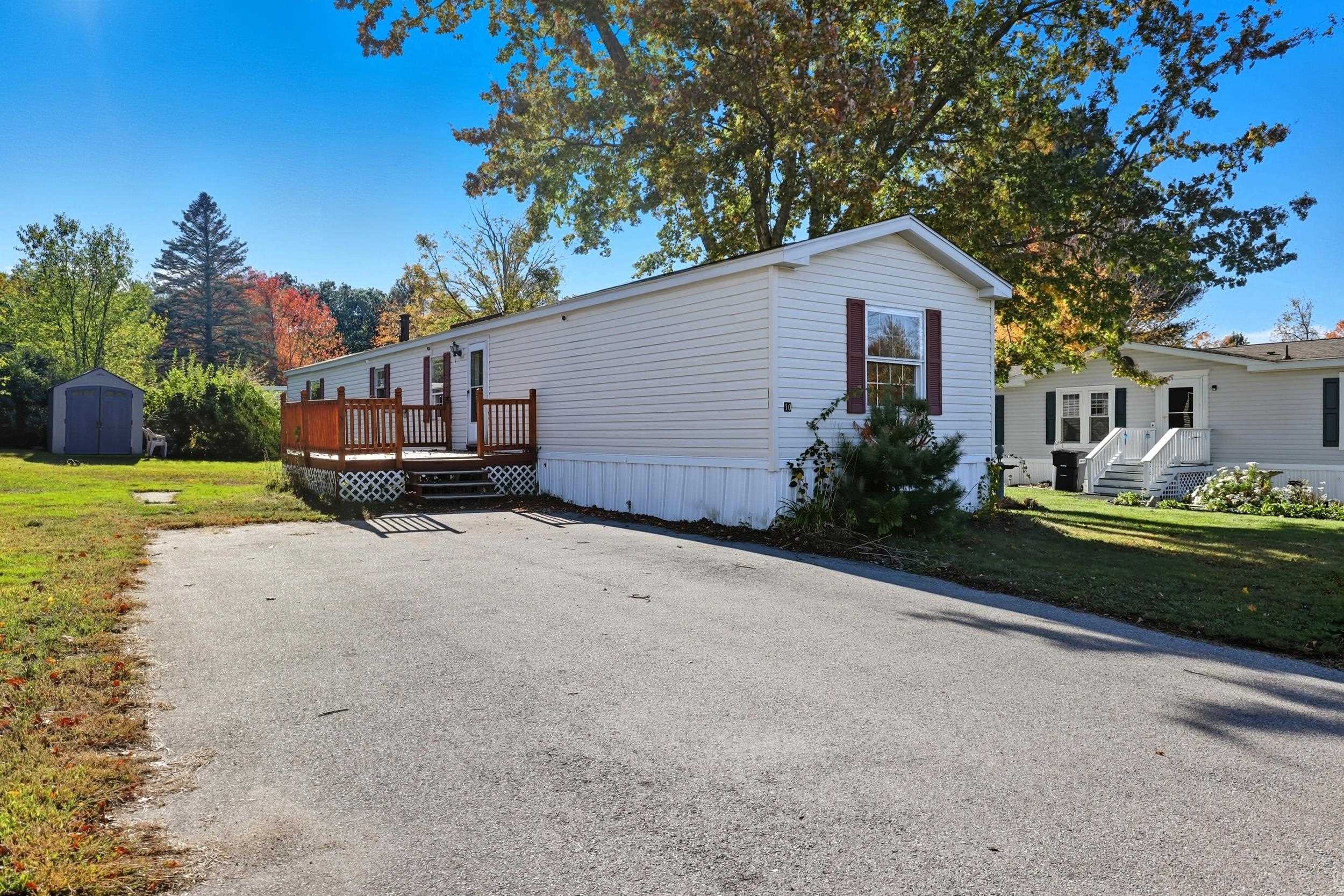 10 Lane Dr, Allenstown, NH 03275