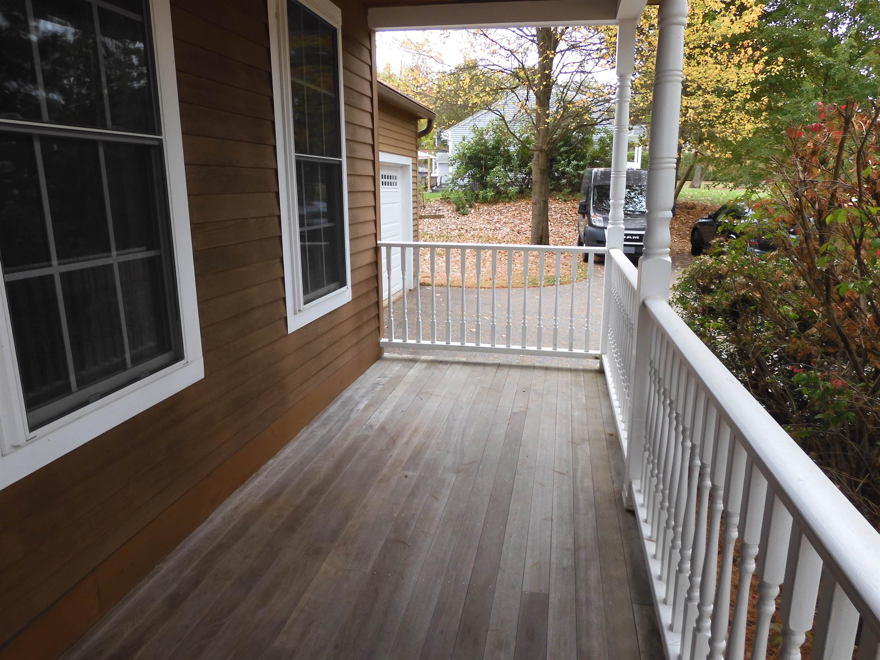 Homes for sale in Hooksett, NH | 27 Martins Ferry Rd, Hooksett, NH 03106 | MLS# 5065079