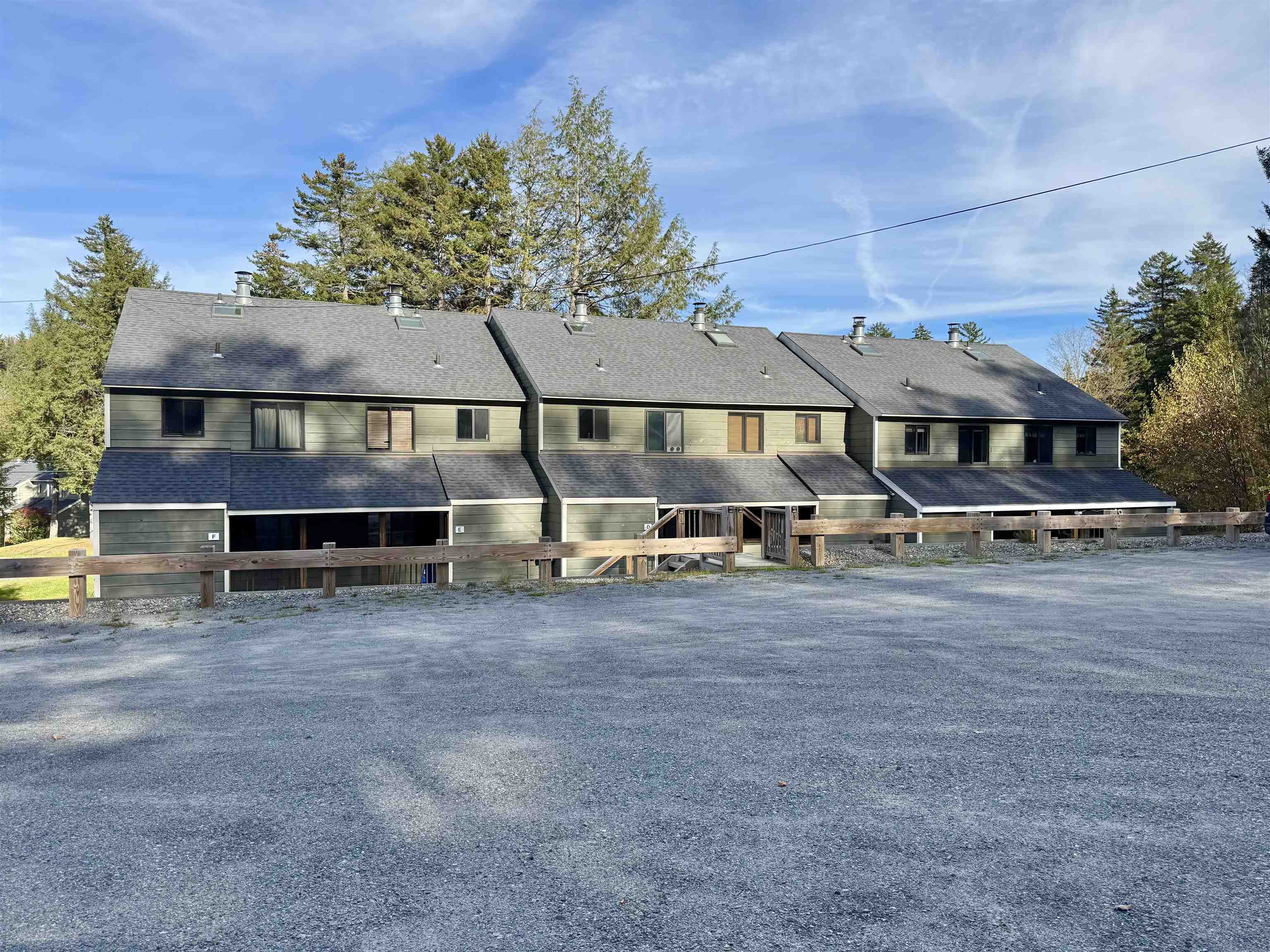 Dover VT Condo for sale $$339,000 $272 per sq.ft.