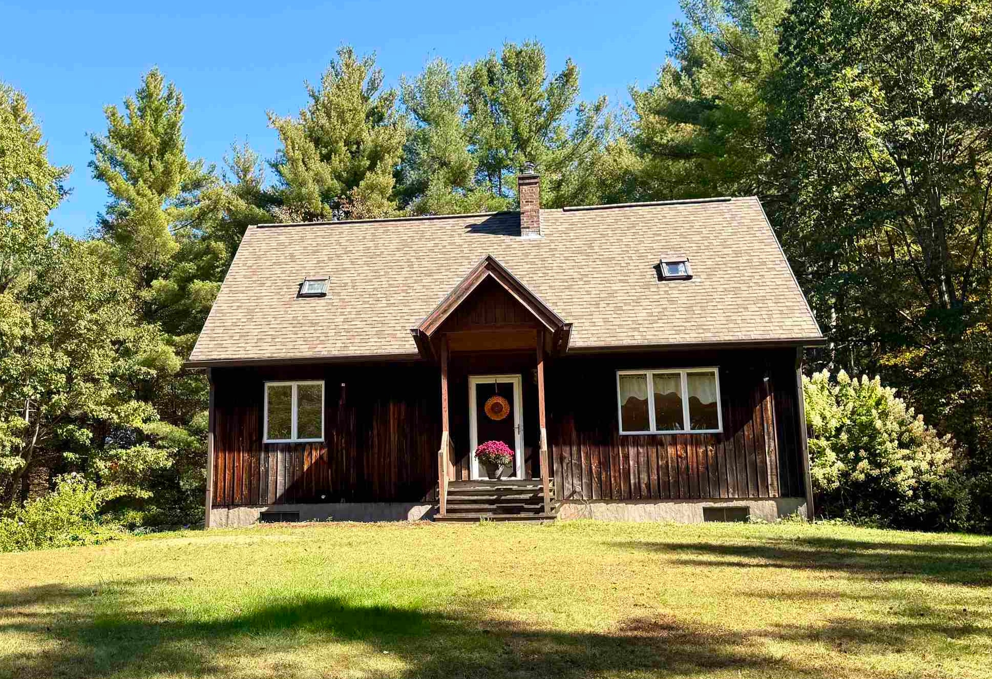 Bennington VT Home for sale $$450,000 $222 per sq.ft.