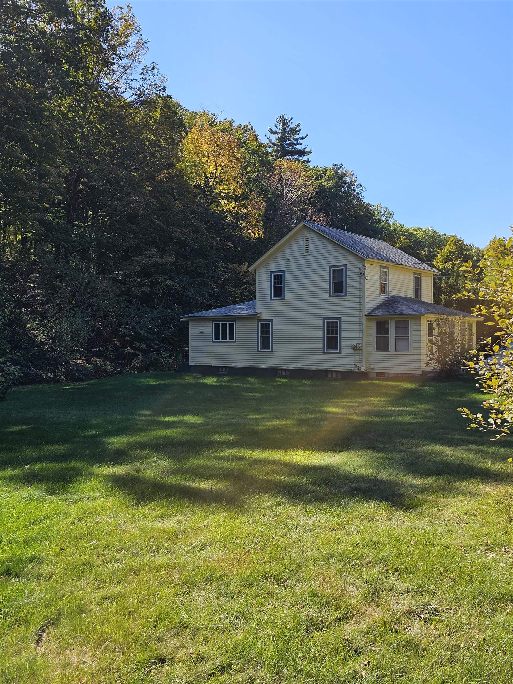 Bennington VT Home for sale $$295,000 $153 per sq.ft.