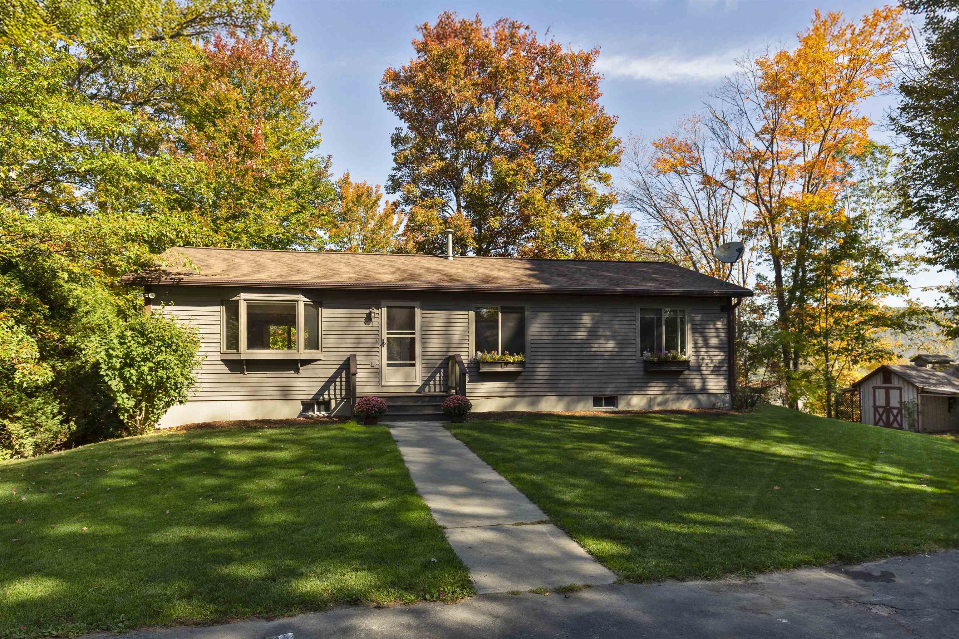 LEBANON NH Home for sale $$529,000 | $221 per sq.ft.