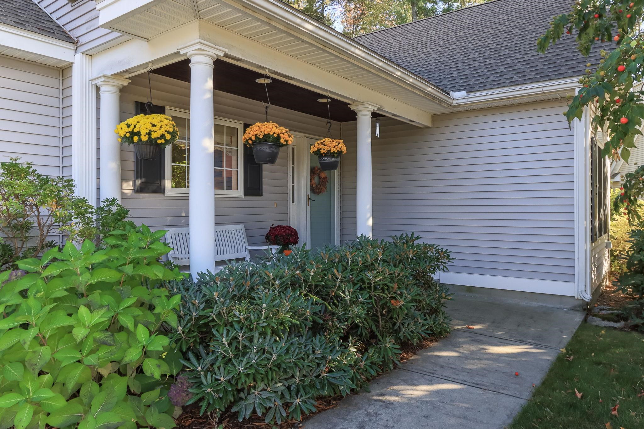 5 Holly Cir, Bow, NH 03304