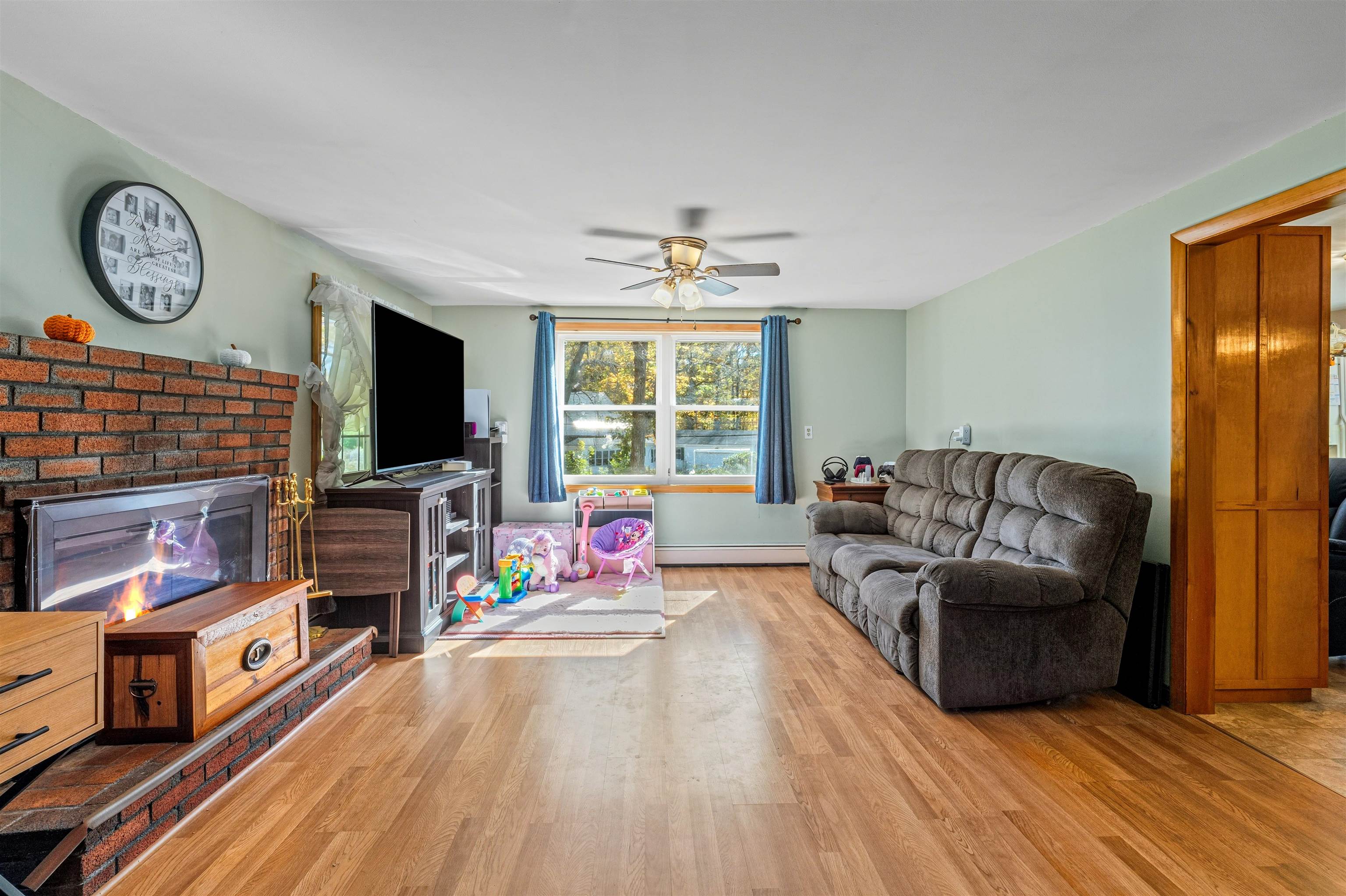 Homes for sale in Farmington, NH | 163 Central St, Farmington, NH 03835 | MLS# 5065300