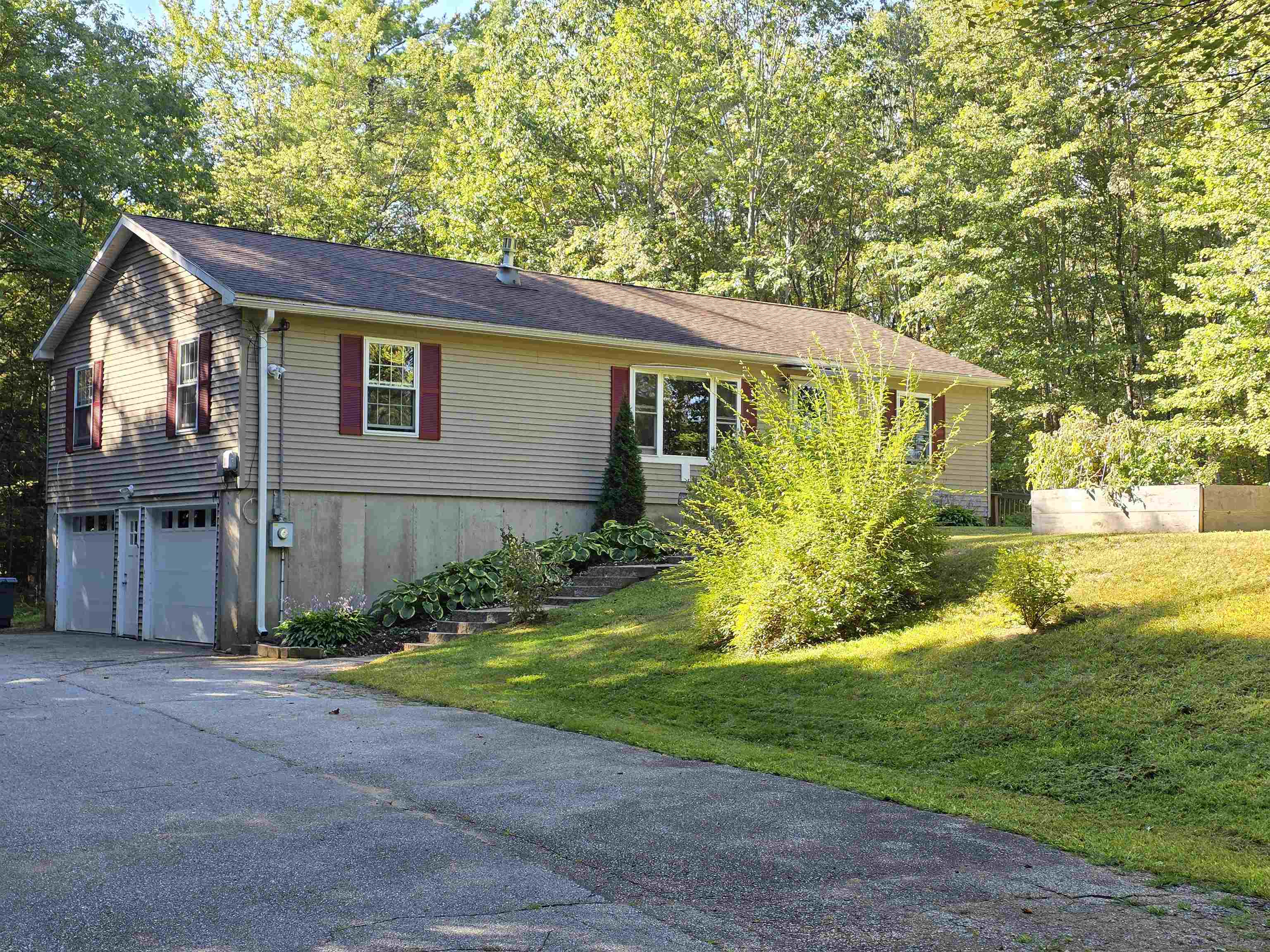 Loudon NH Home for sale $$495,000 $353 per sq.ft.