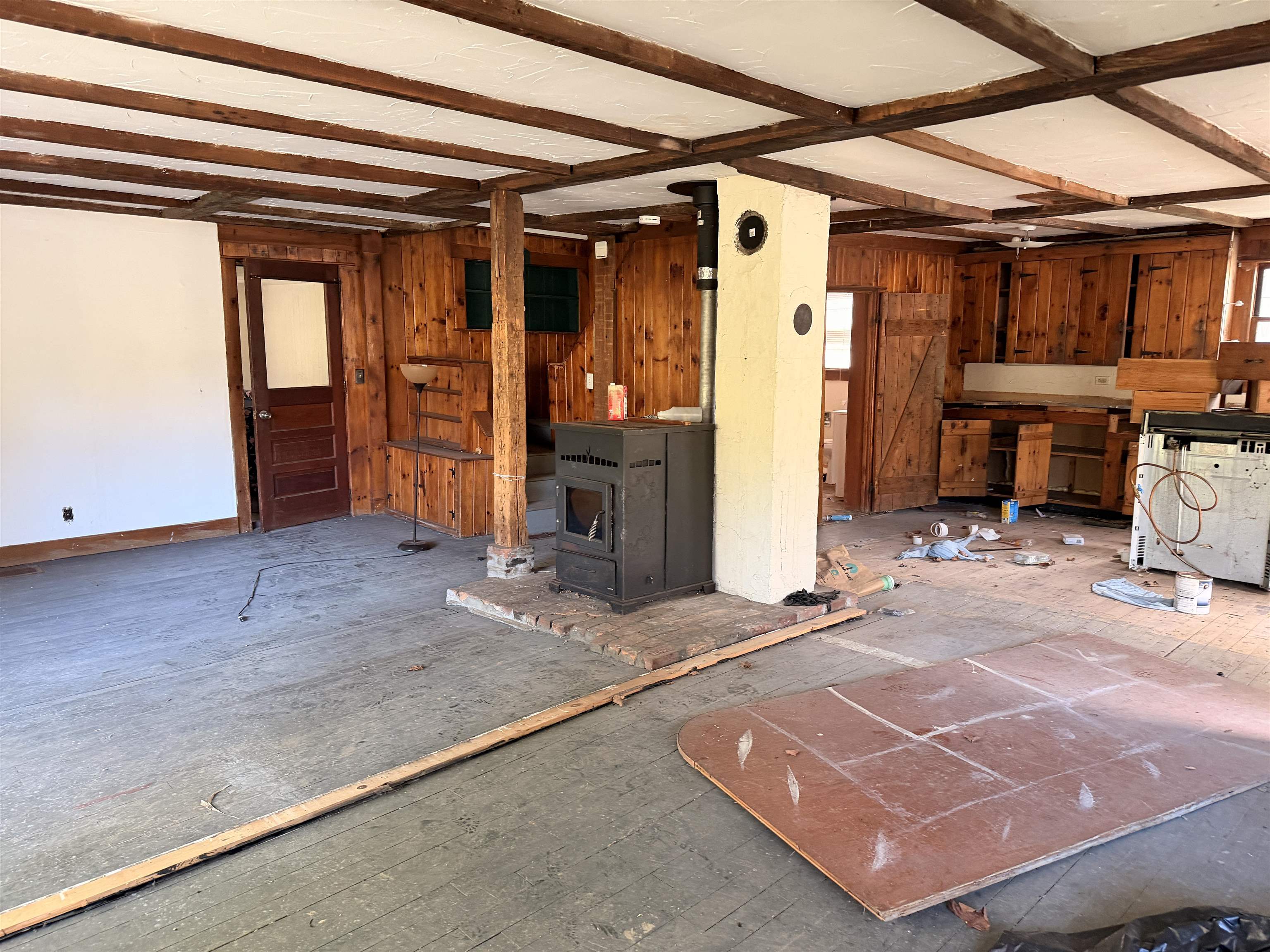 Homes for sale in Duxbury, VT | 12 Delong Rd, Duxbury, VT 05660 | MLS# 5065316