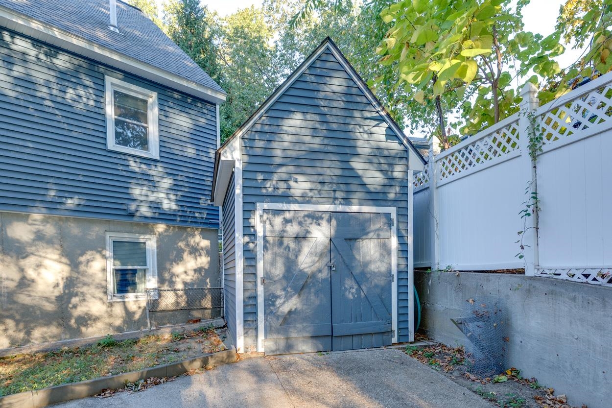 Homes for sale in Manchester, NH | 80 Billings St, Manchester, NH 03103 | MLS# 5065361