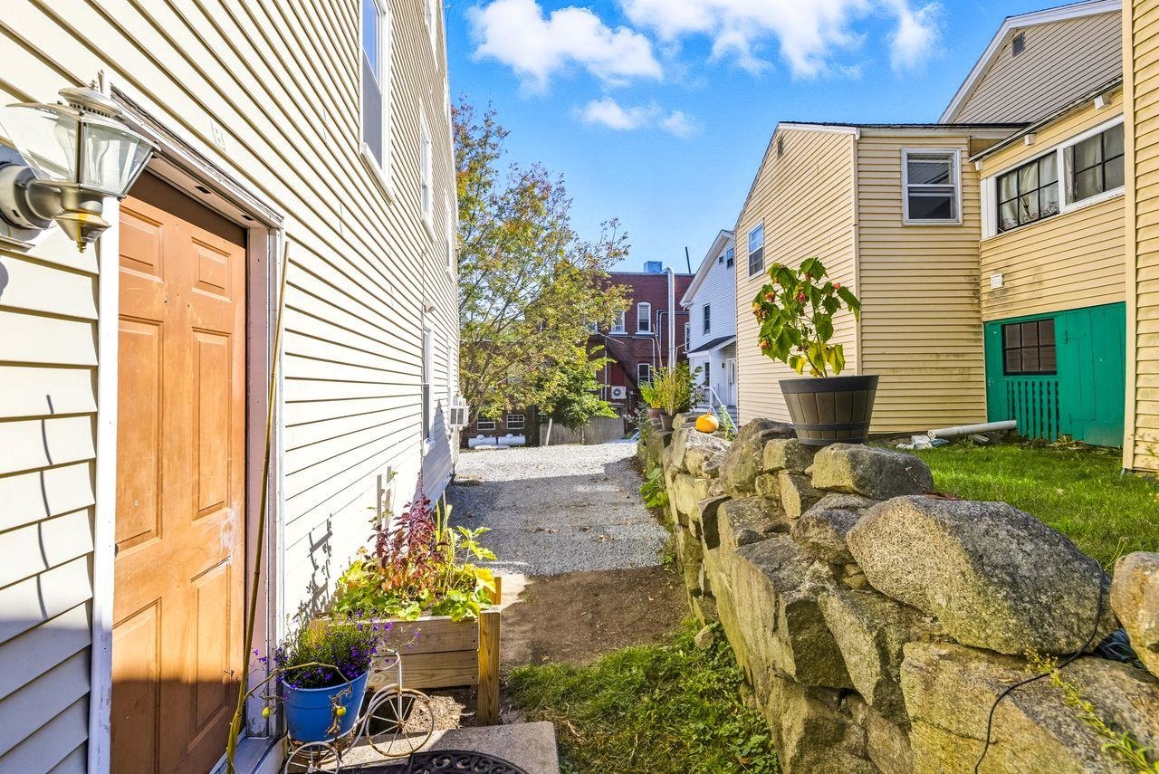 Homes for sale in Newmarket, NH | 2 Chapel St, Newmarket, NH 03857 | MLS# 5065422