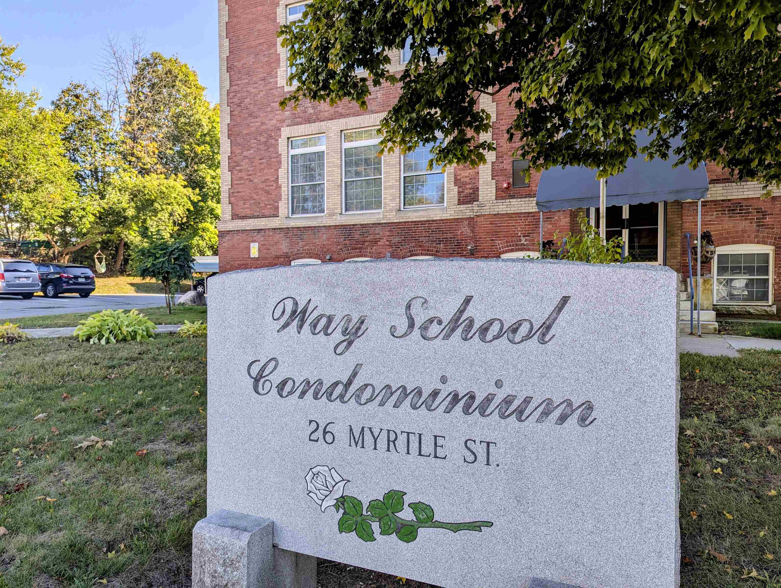 CLAREMONT NH Condo for sale $$180,900 | $197 per sq.ft.