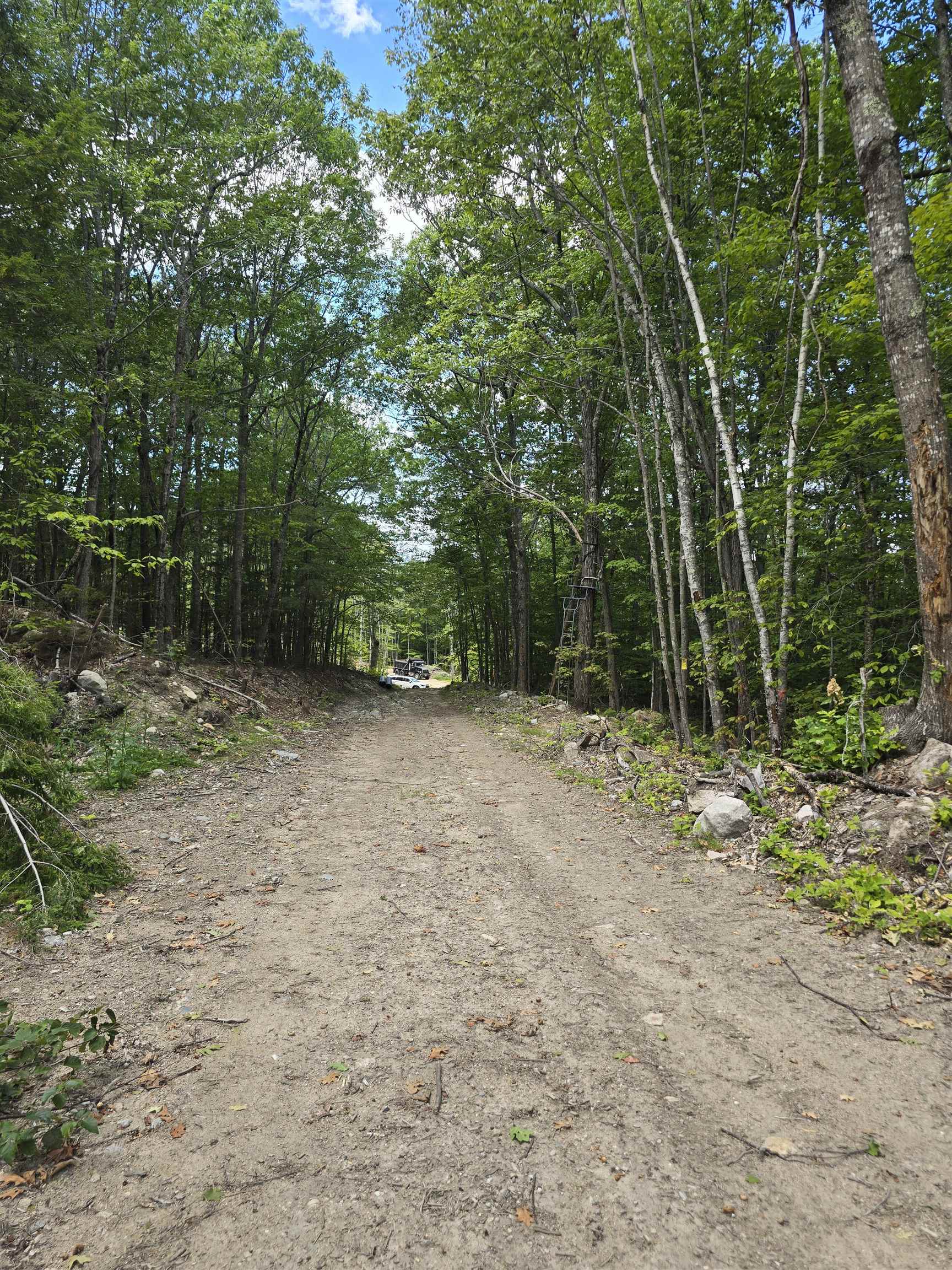 000 Garmish Dr, New Durham, NH 03855