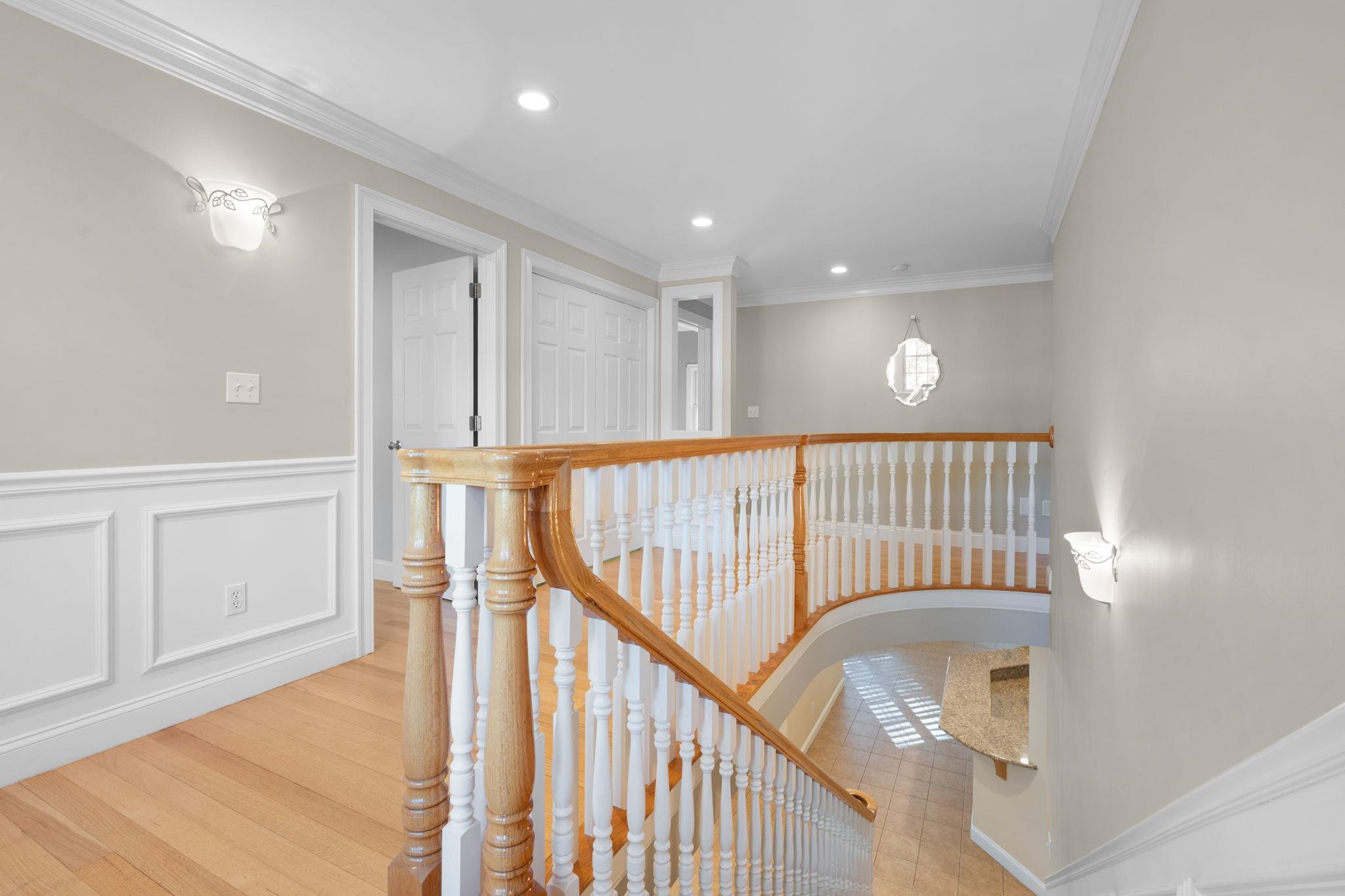 17 Welch Rd, Londonderry, NH 03053