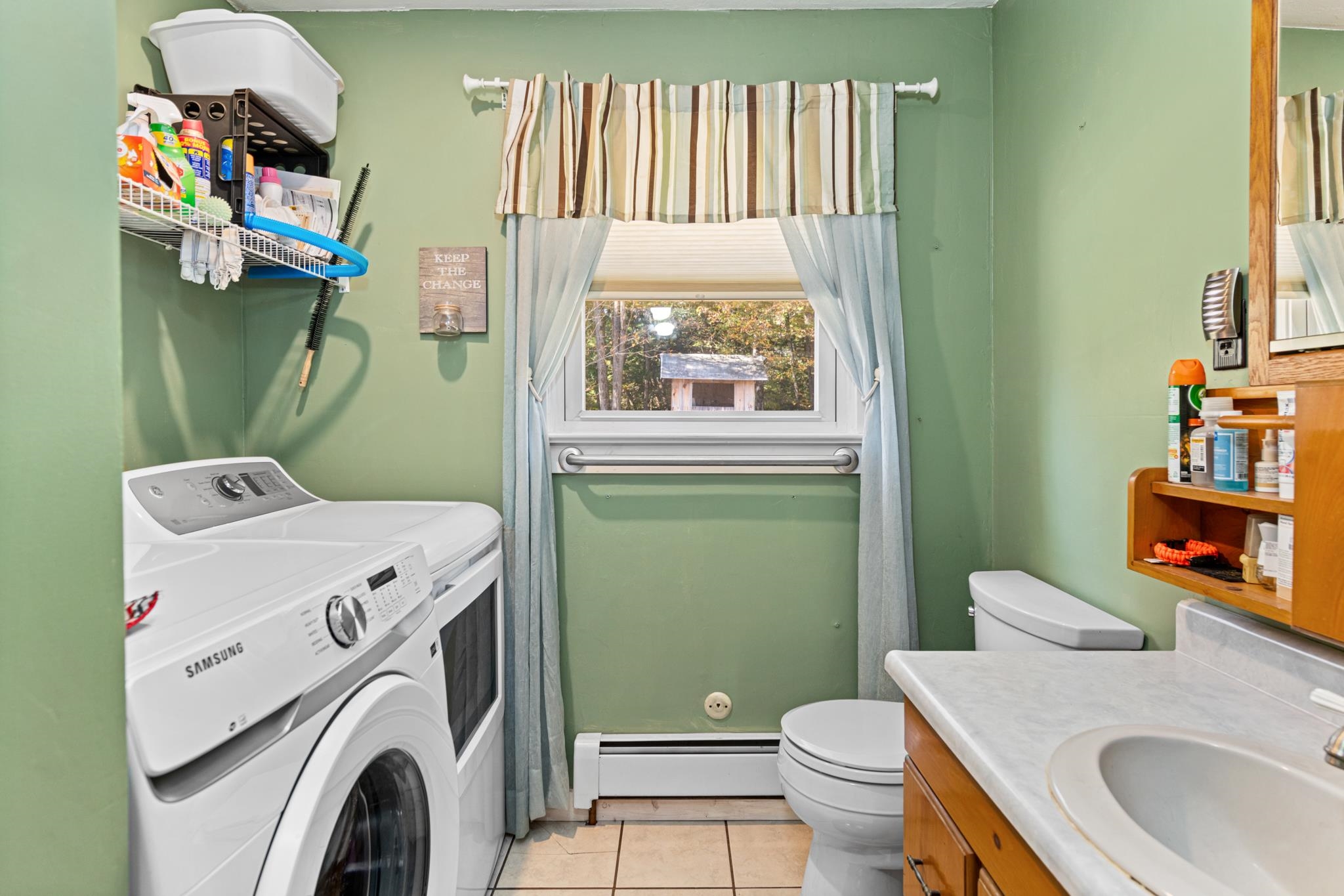 1/2 bath with laundry