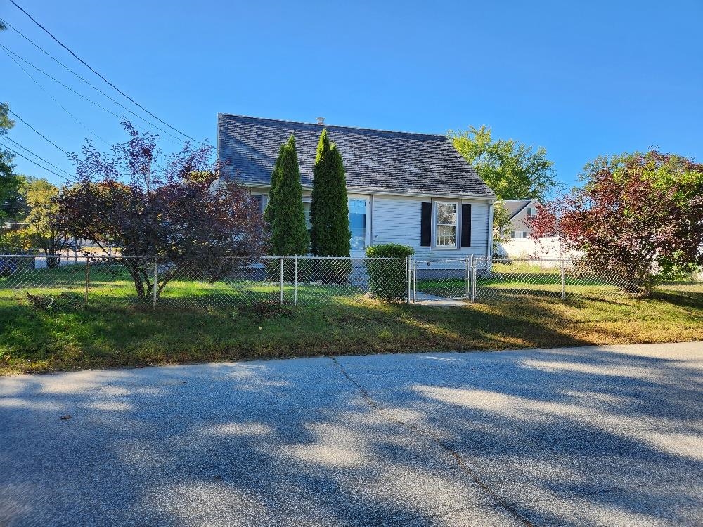 Manchester NH Home for sale $$385,000 $214 per sq.ft.