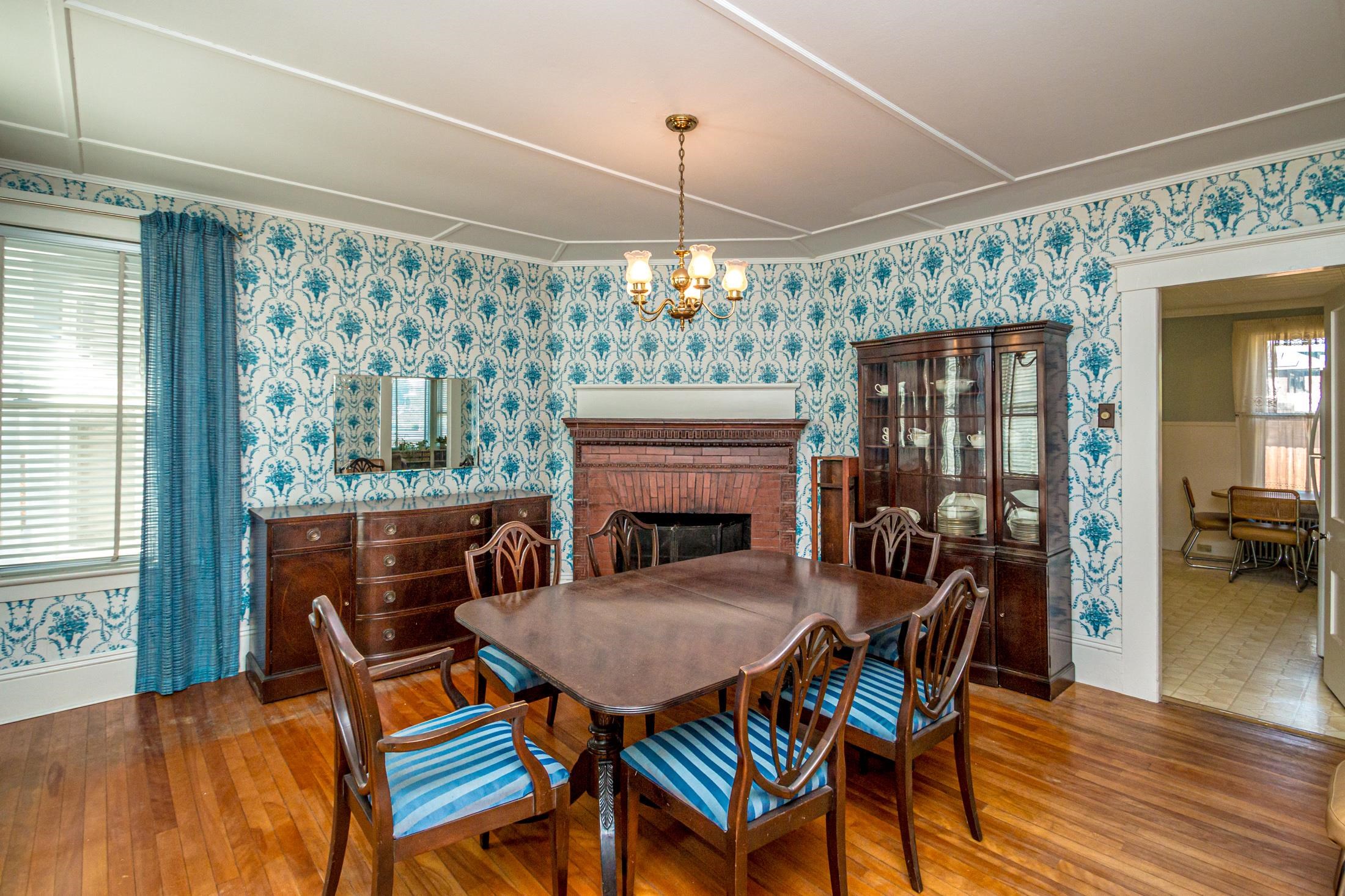 19 Elm St, Whitefield, NH 03598