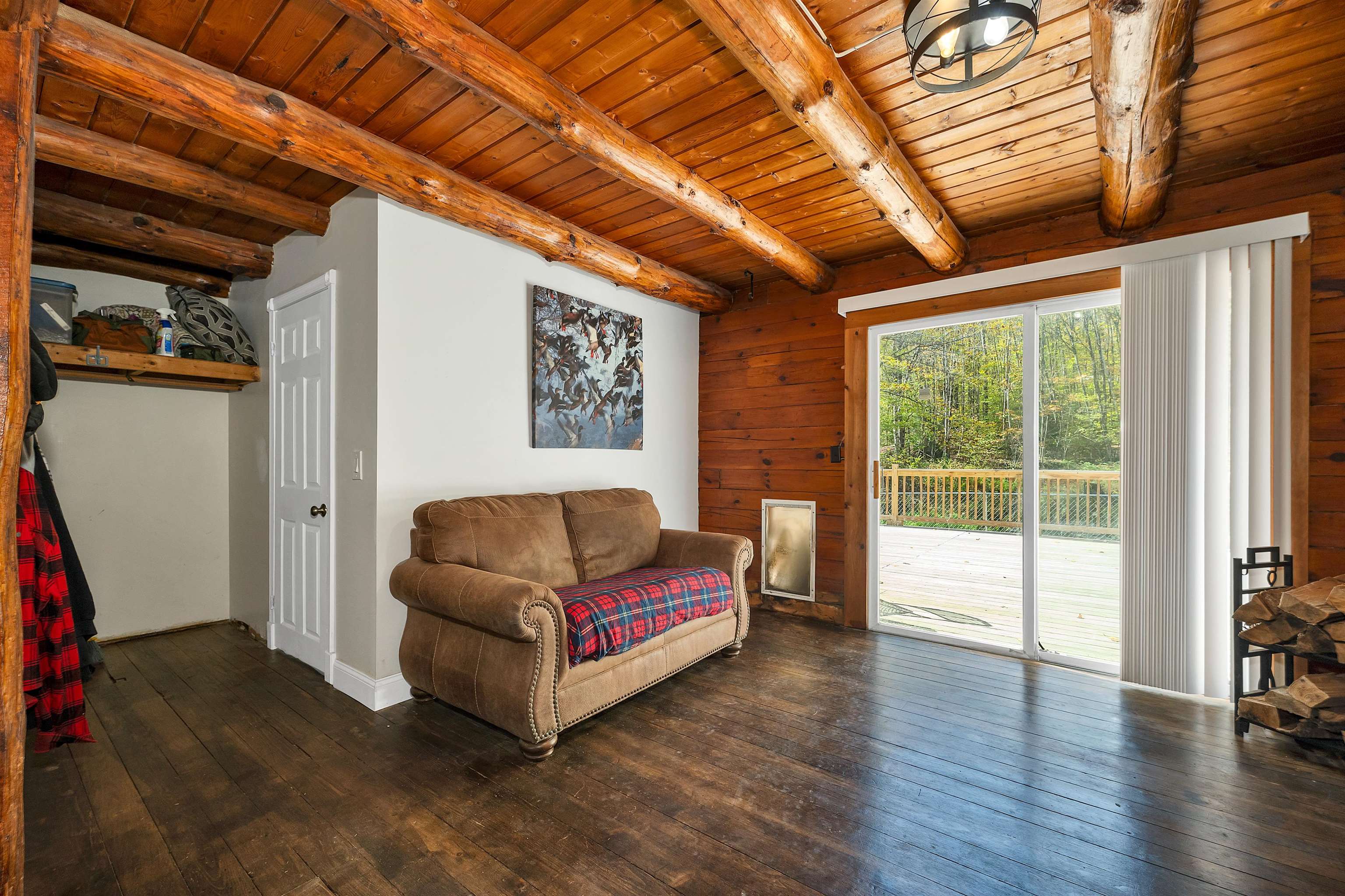 Living Room 24267128