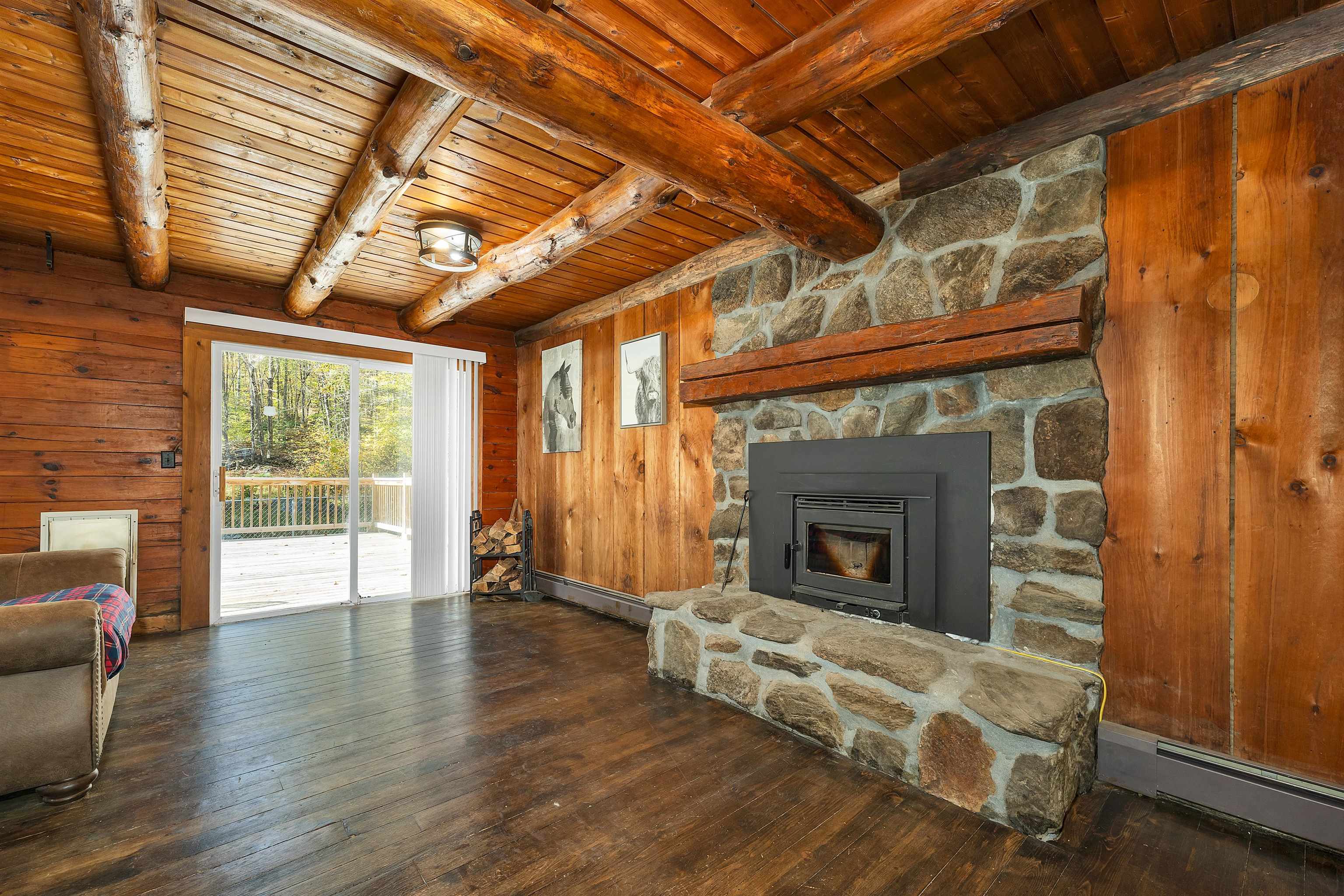 Living Room 24267123