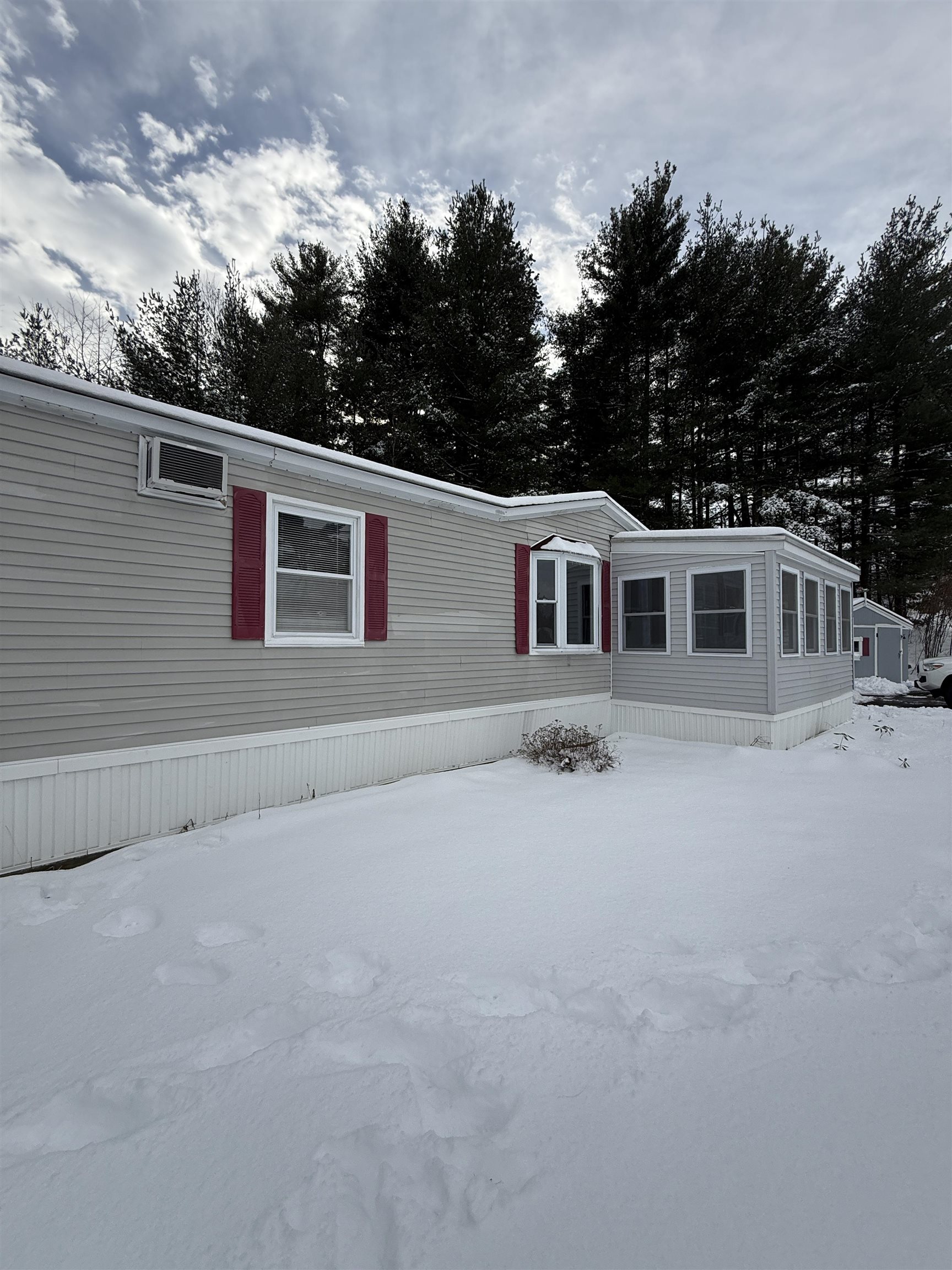 Homes for sale in Nashua, NH | 20 Martha St, Nashua, NH 03062 | MLS# 5065638