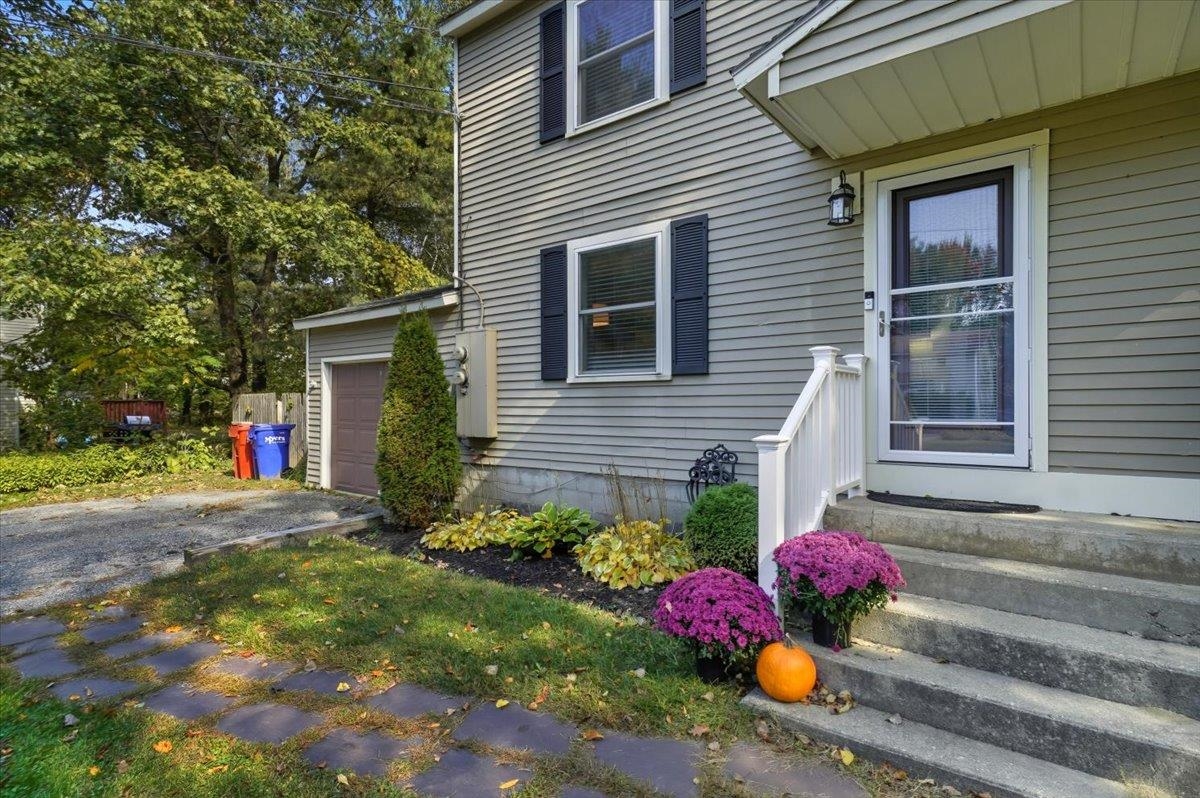 Homes for sale in Colchester, VT | 227 Grey Birch Dr, Colchester, VT 05446 | MLS# 5065703