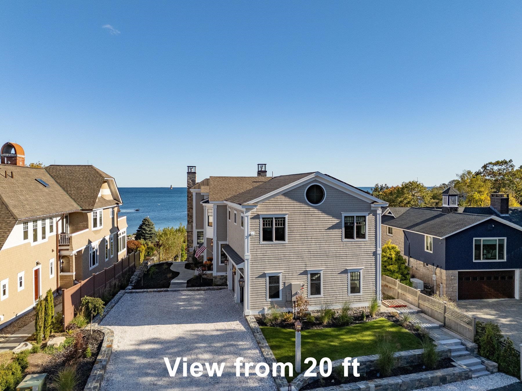 24 Seabreeze Ln, New Castle, NH 03854