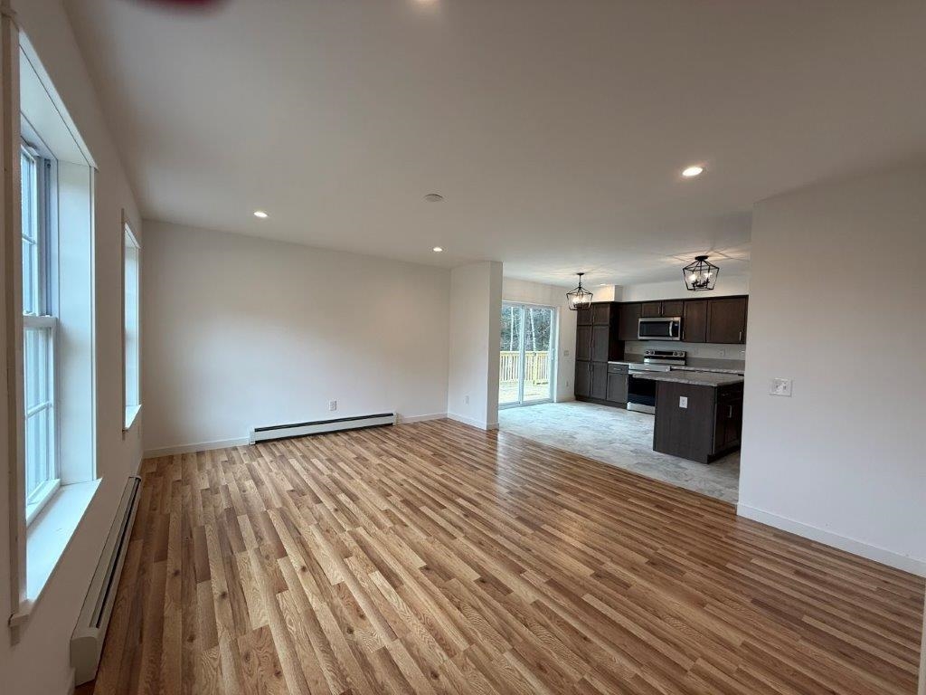 Living/Dining/Kitchen 24275306