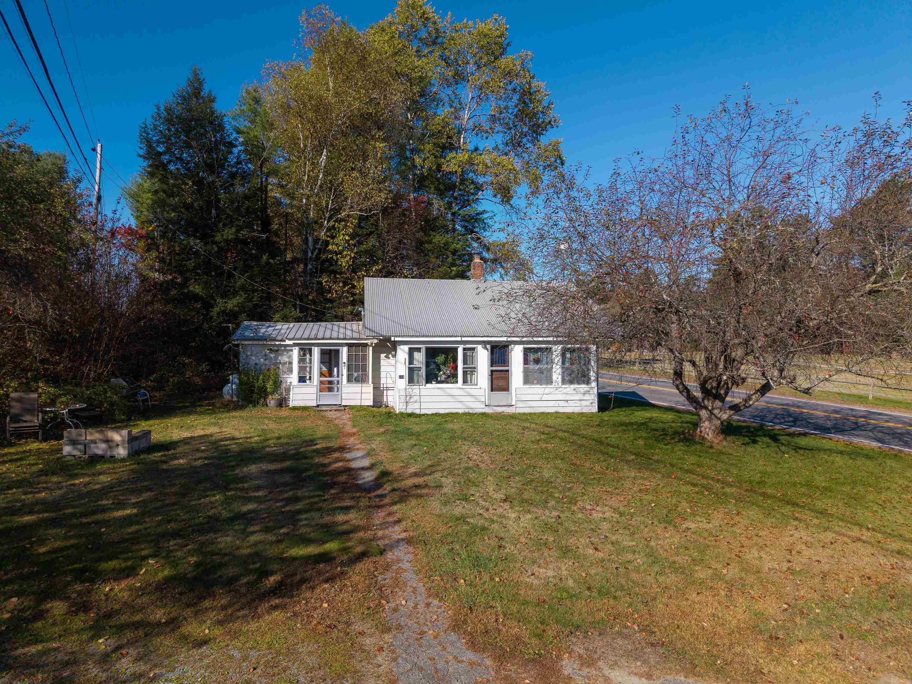 10 Duval Rd, Dalton, NH 03598