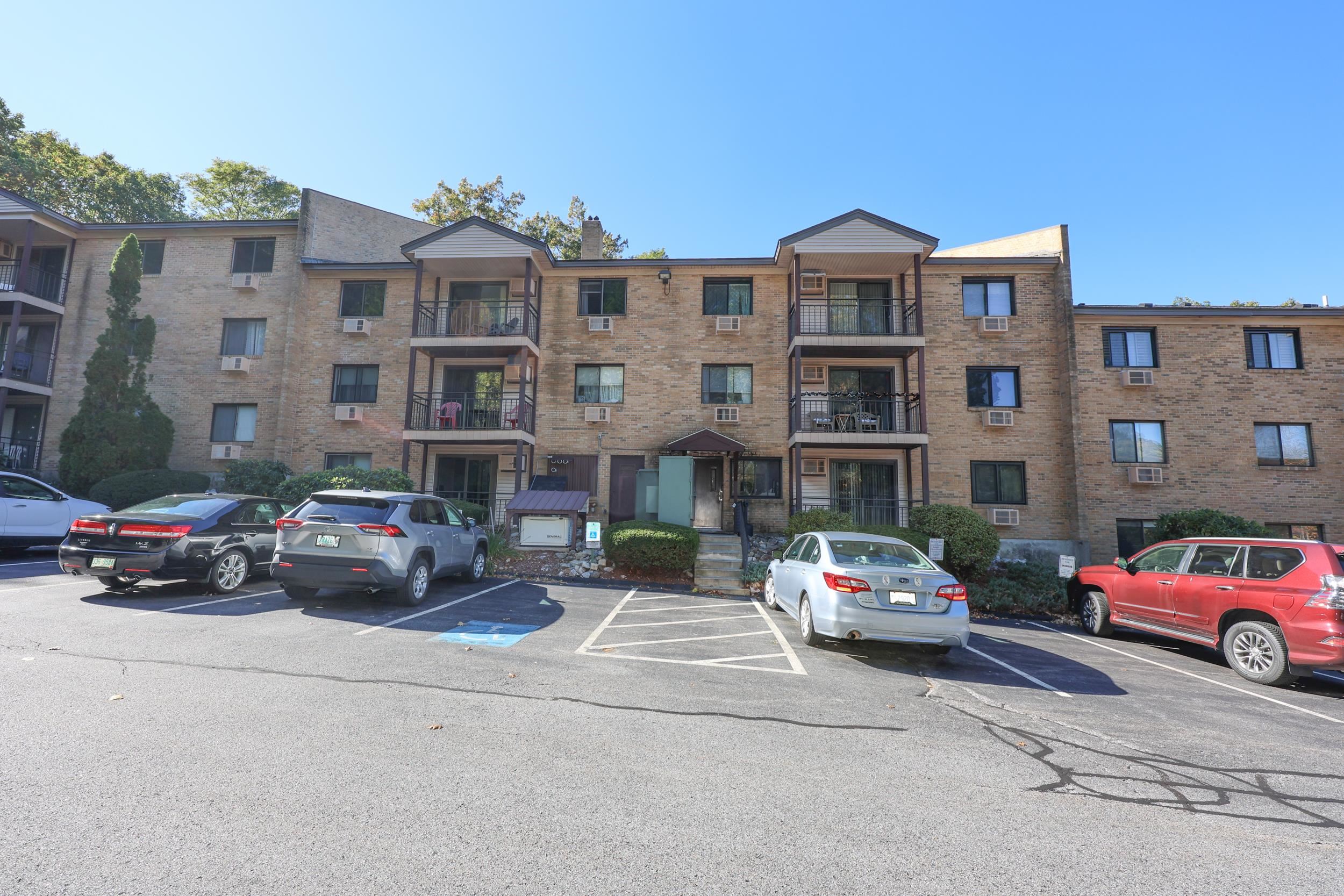 MANCHESTER NH Condos for sale