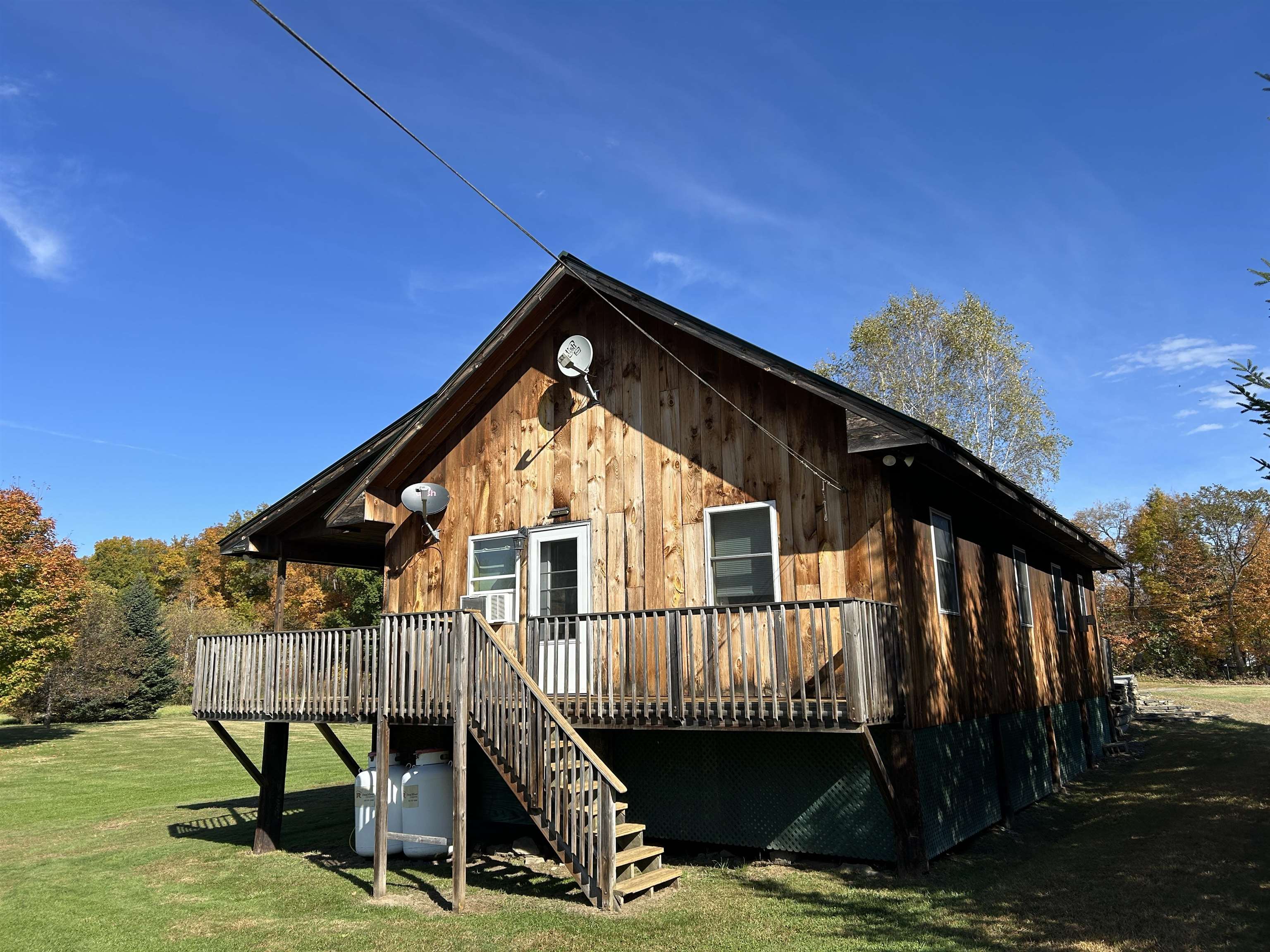 21 Boat Landing Rd, Orford, NH 03777