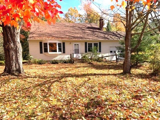 Homes for sale in Essex, VT | 20 Sunset Dr, Essex, VT 05452 | MLS# 5065884