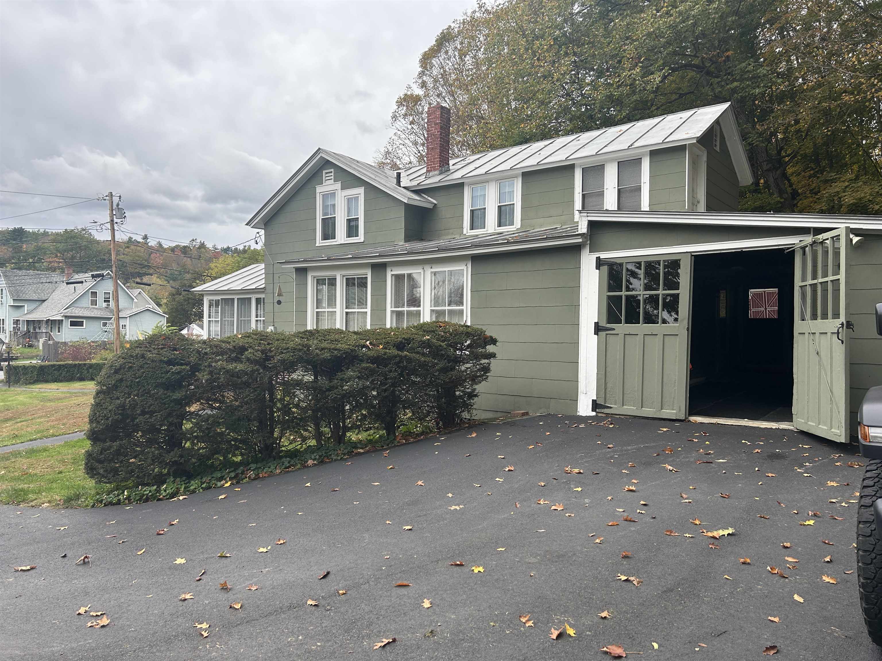 Homes for sale in Hartford, VT | 184 Hazen St, Hartford, VT 05001 | MLS# 5065933