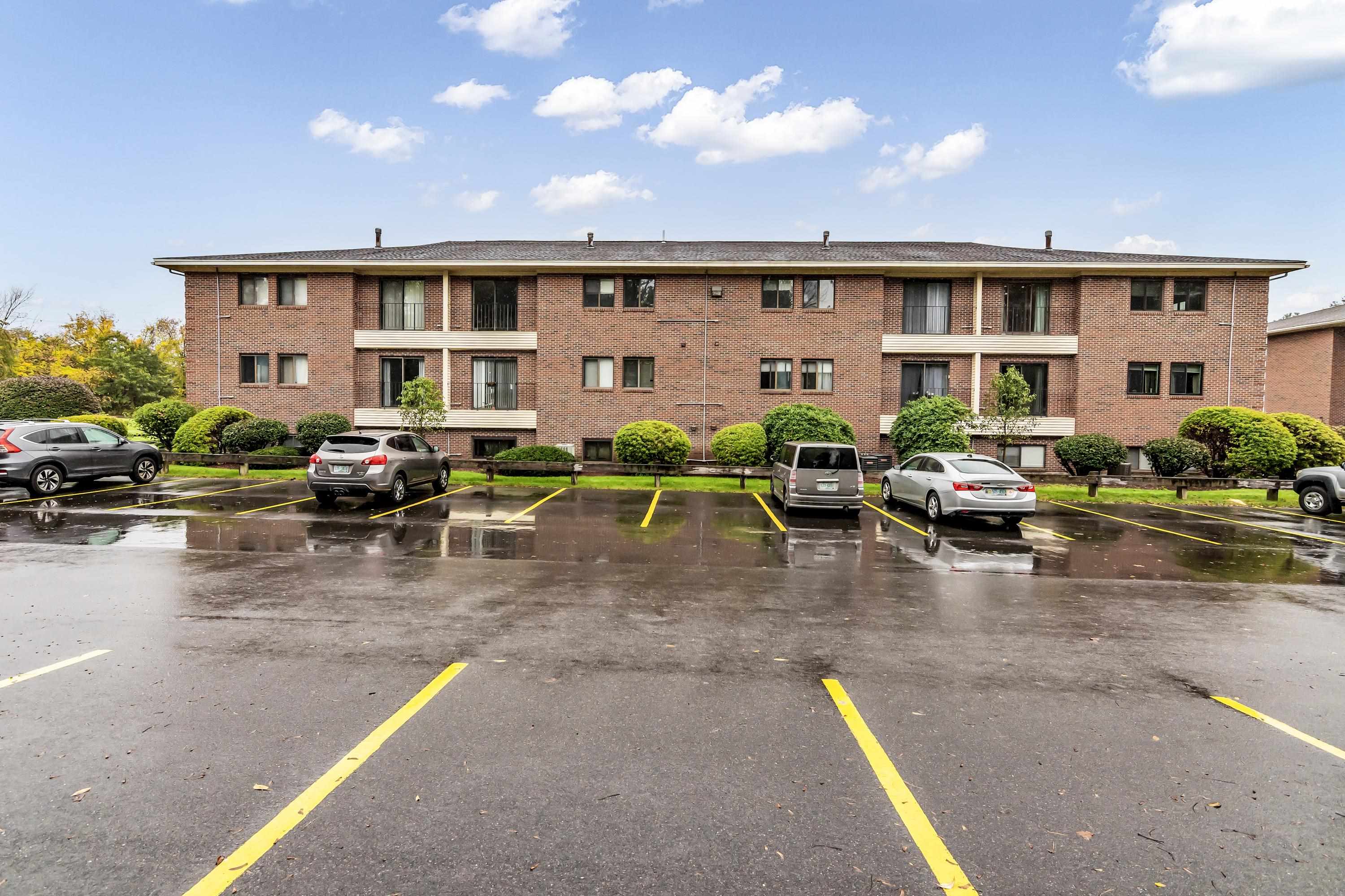 Homes for sale in Hudson, NH | 213 Abbott Farm Ln, Hudson, NH 03051 | MLS# 5065973