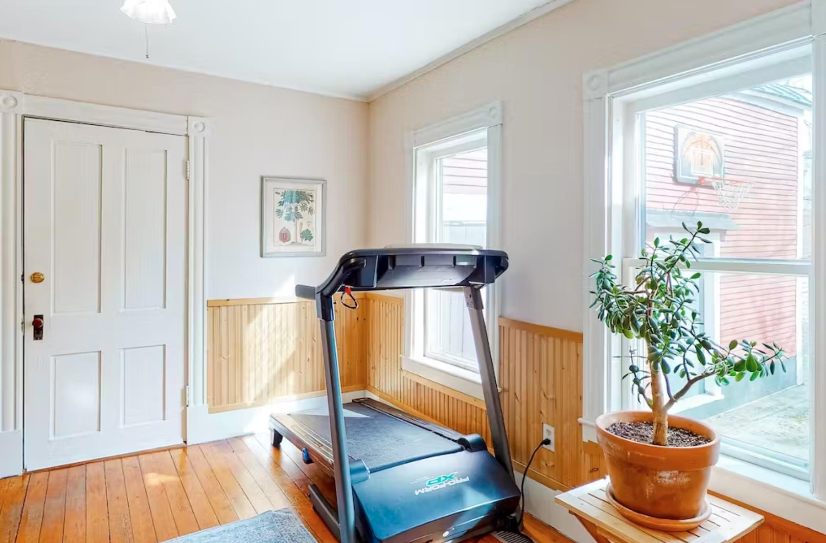 Office/Study/Bonus Room- leads from barn into house