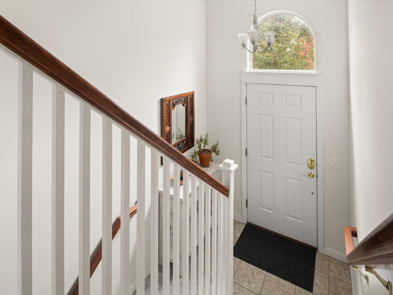 Homes for sale in South Burlington, VT | 61 Finch Ct, South Burlington, VT 05403 | MLS# 5066102