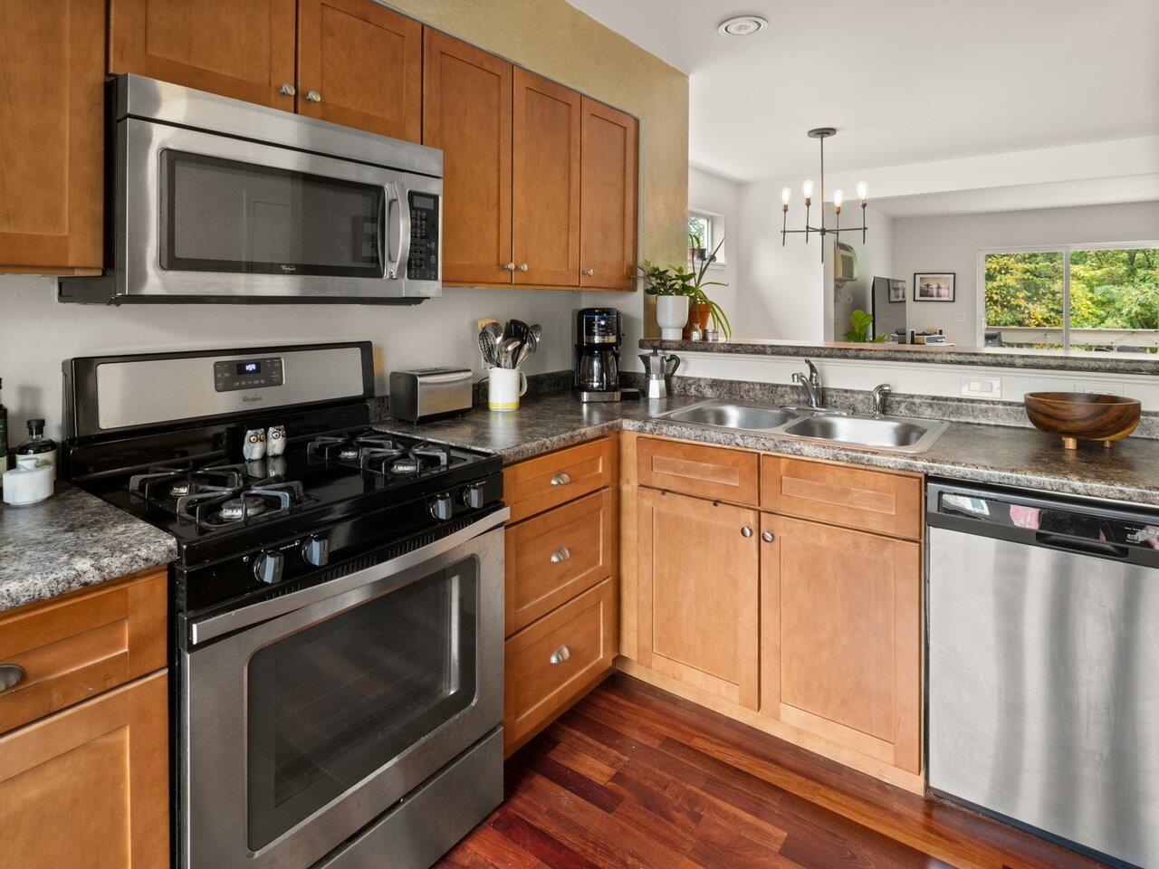 Homes for sale in South Burlington, VT | 61 Finch Ct, South Burlington, VT 05403 | MLS# 5066102