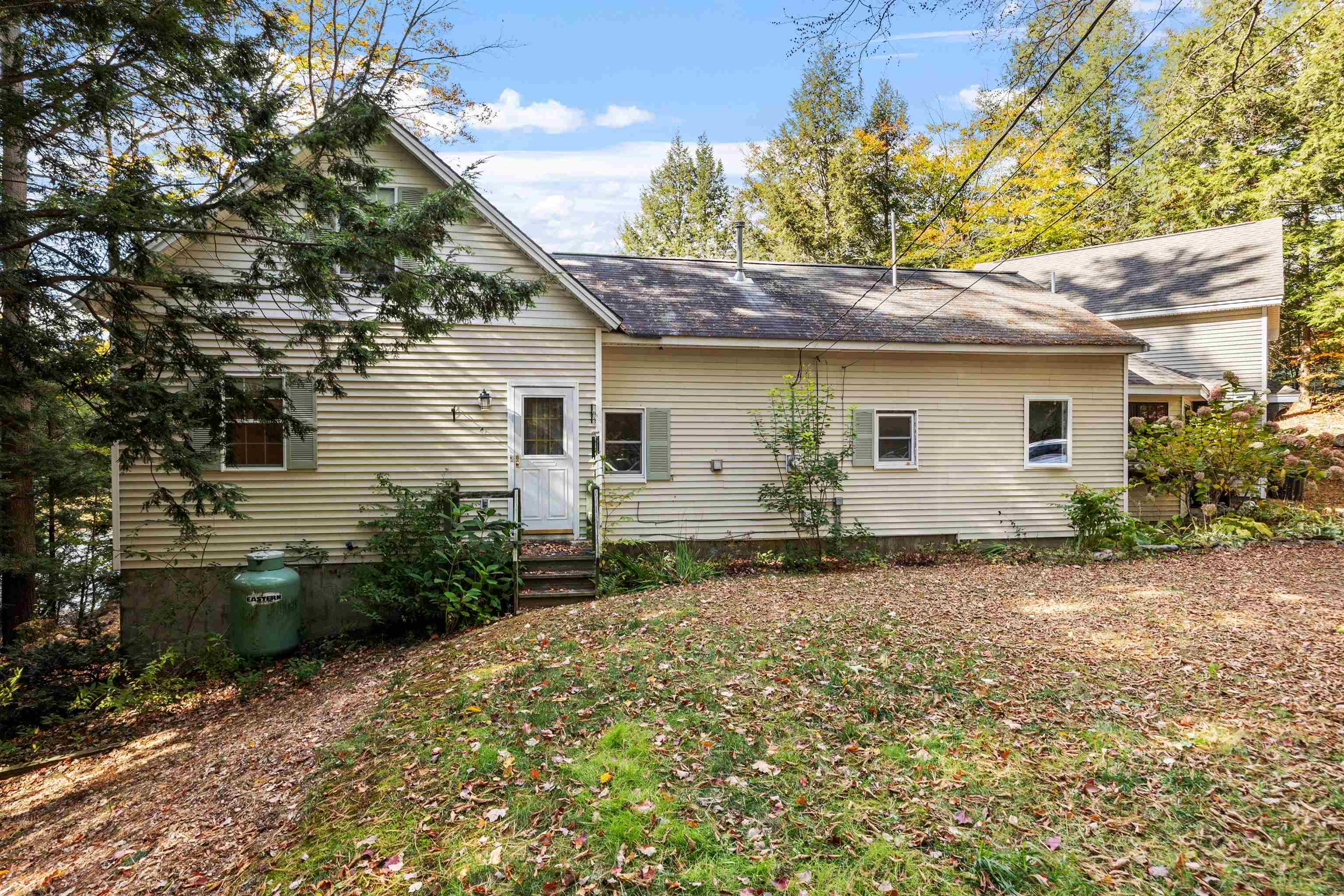 47 Dock Rd, Belmont, NH 03220