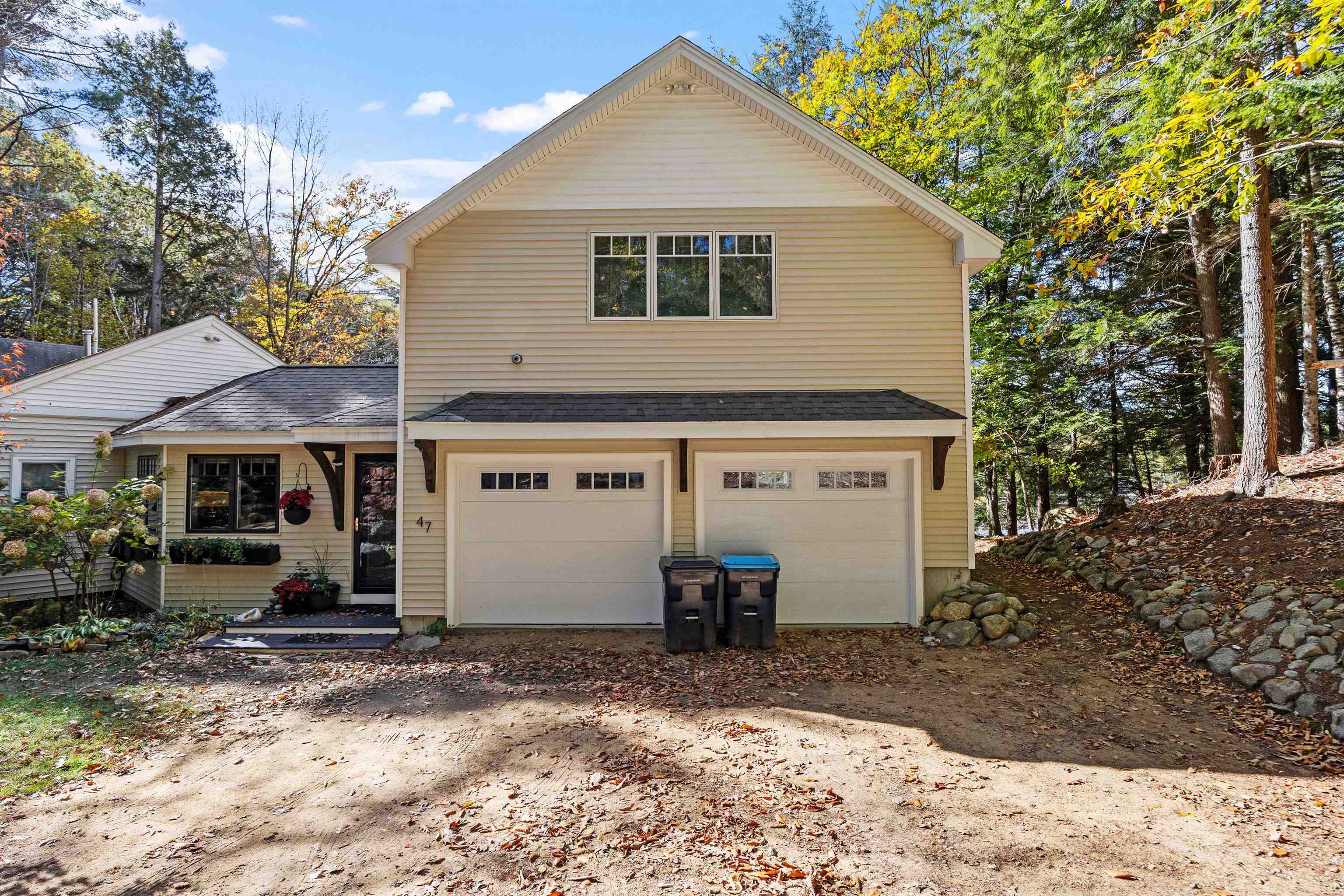 47 Dock Rd, Belmont, NH 03220