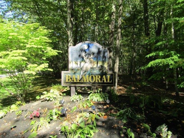 14 Balmoral Dr, Stratham, NH 03885