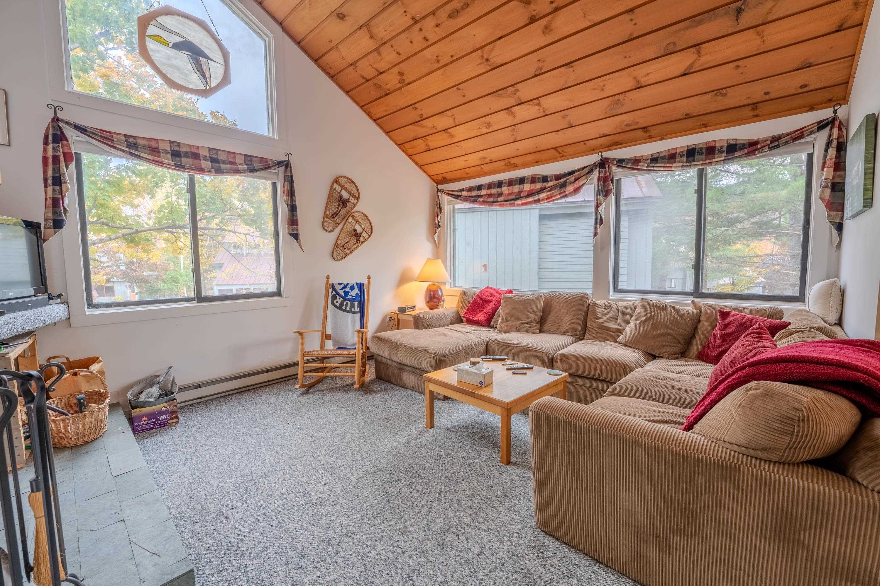 Homes for sale in Lincoln, NH | 3 Big Bear Ln, Lincoln, NH 03251 | MLS# 5066199