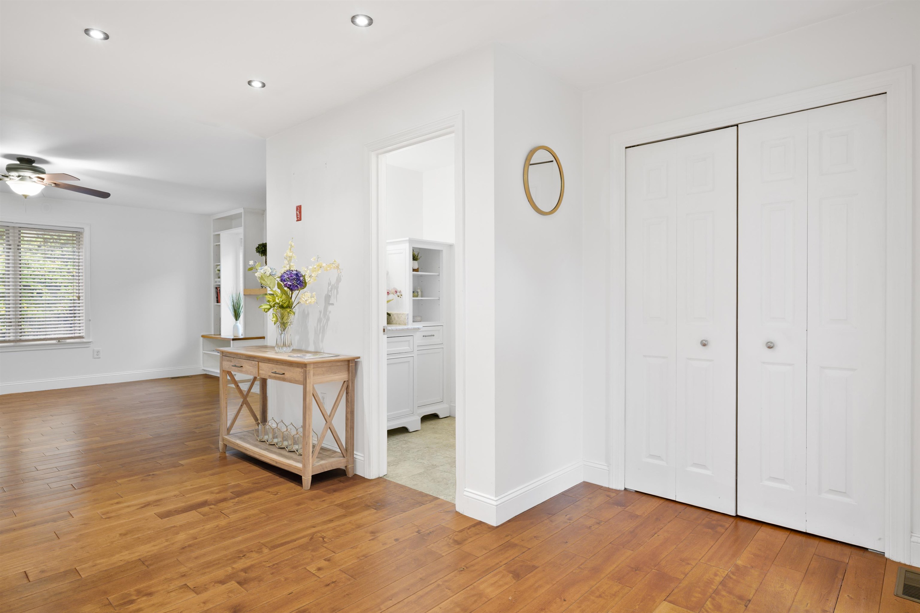 Homes for sale in Nashua, NH | 5 Chatfield Dr, Nashua, NH 03063 | MLS# 5066273